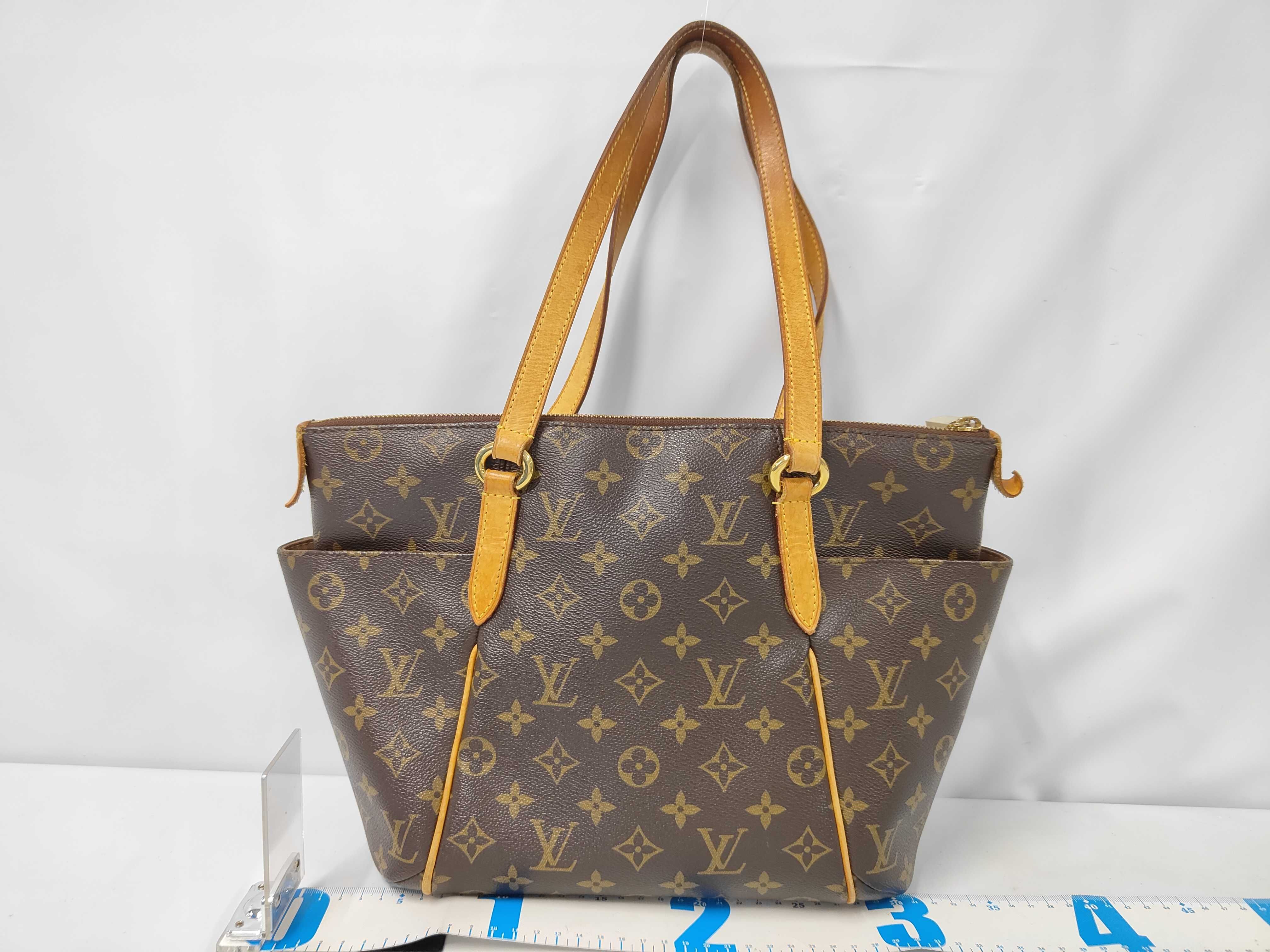 Monogram Totally PM DU0163 Tote Bag — view 2