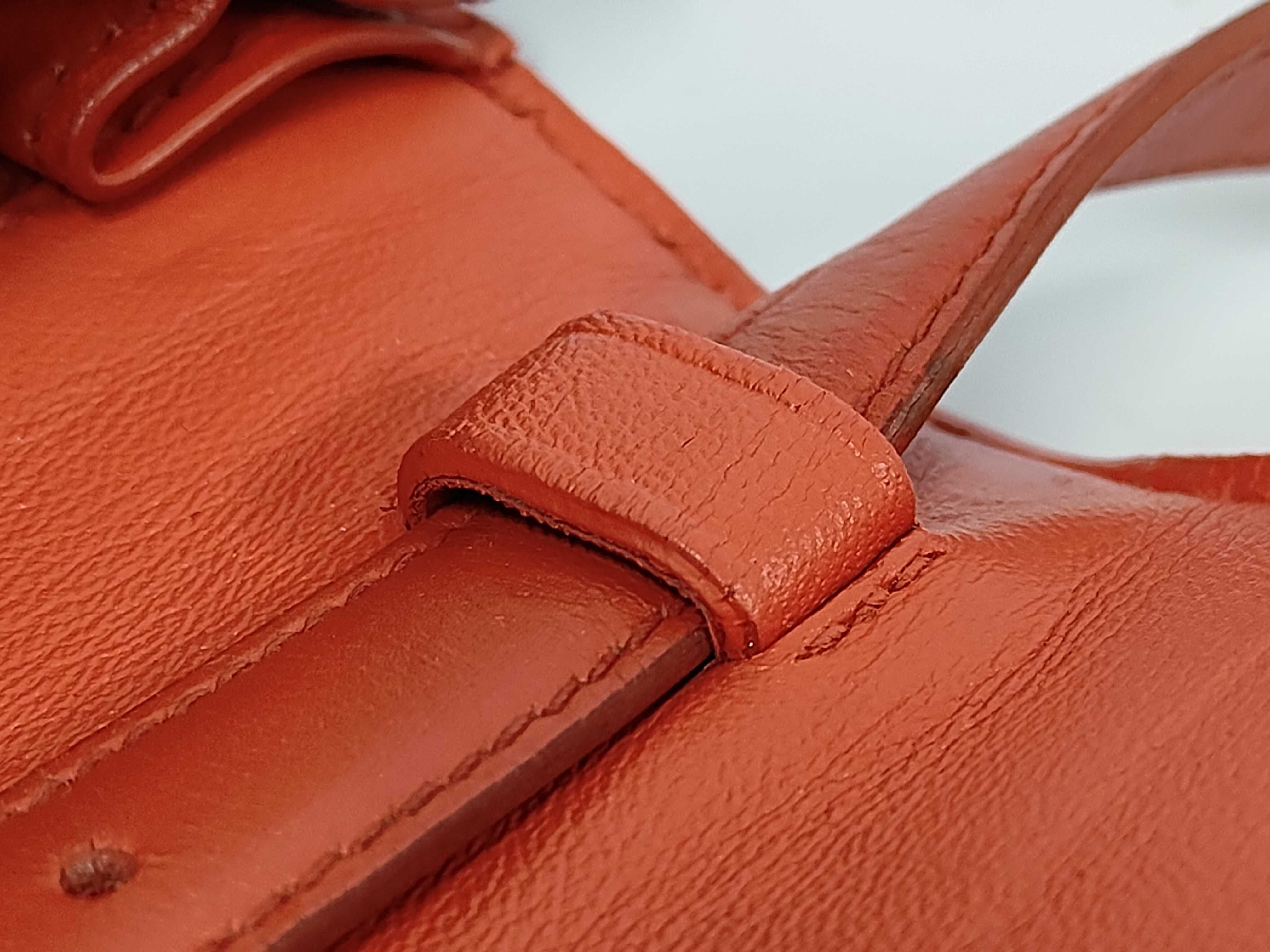 Classic Box Shoulder Bag — view 5