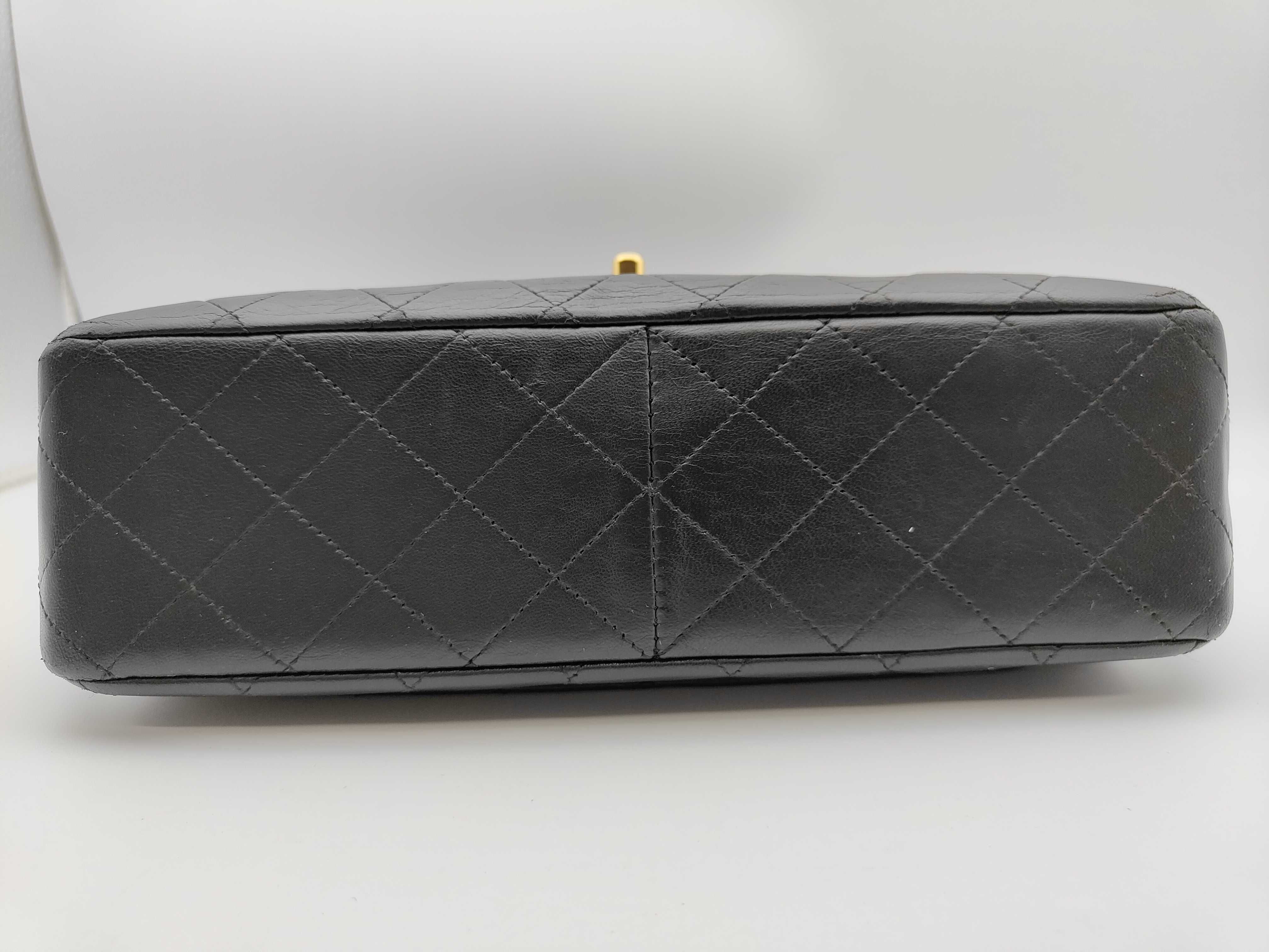 Matelassé 25 Double Flap Shoulder Bag (Serial No. 1) — view 7
