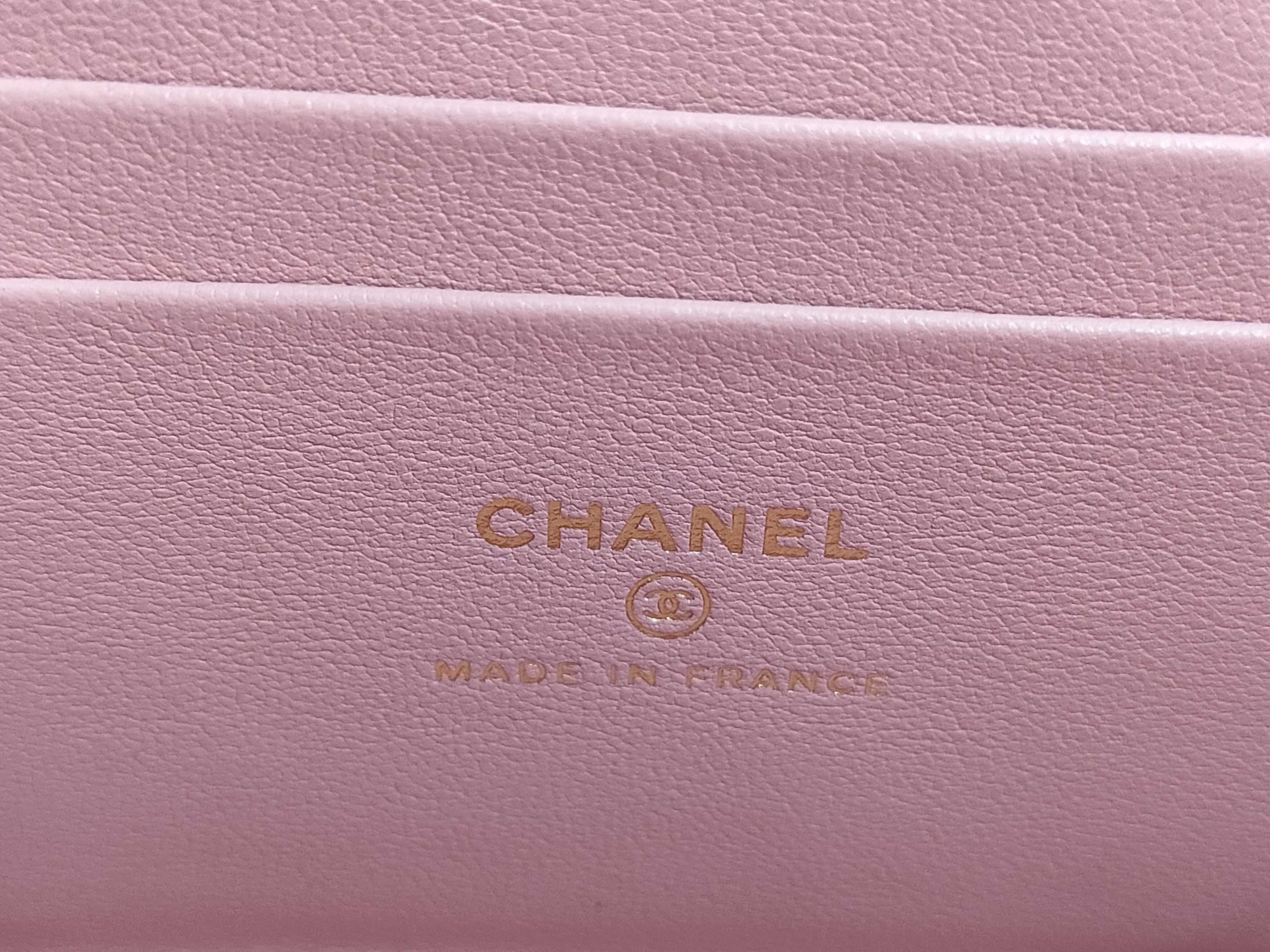 Matelassé Mini Vanity Lambskin Pink Shoulder Bag — view 11