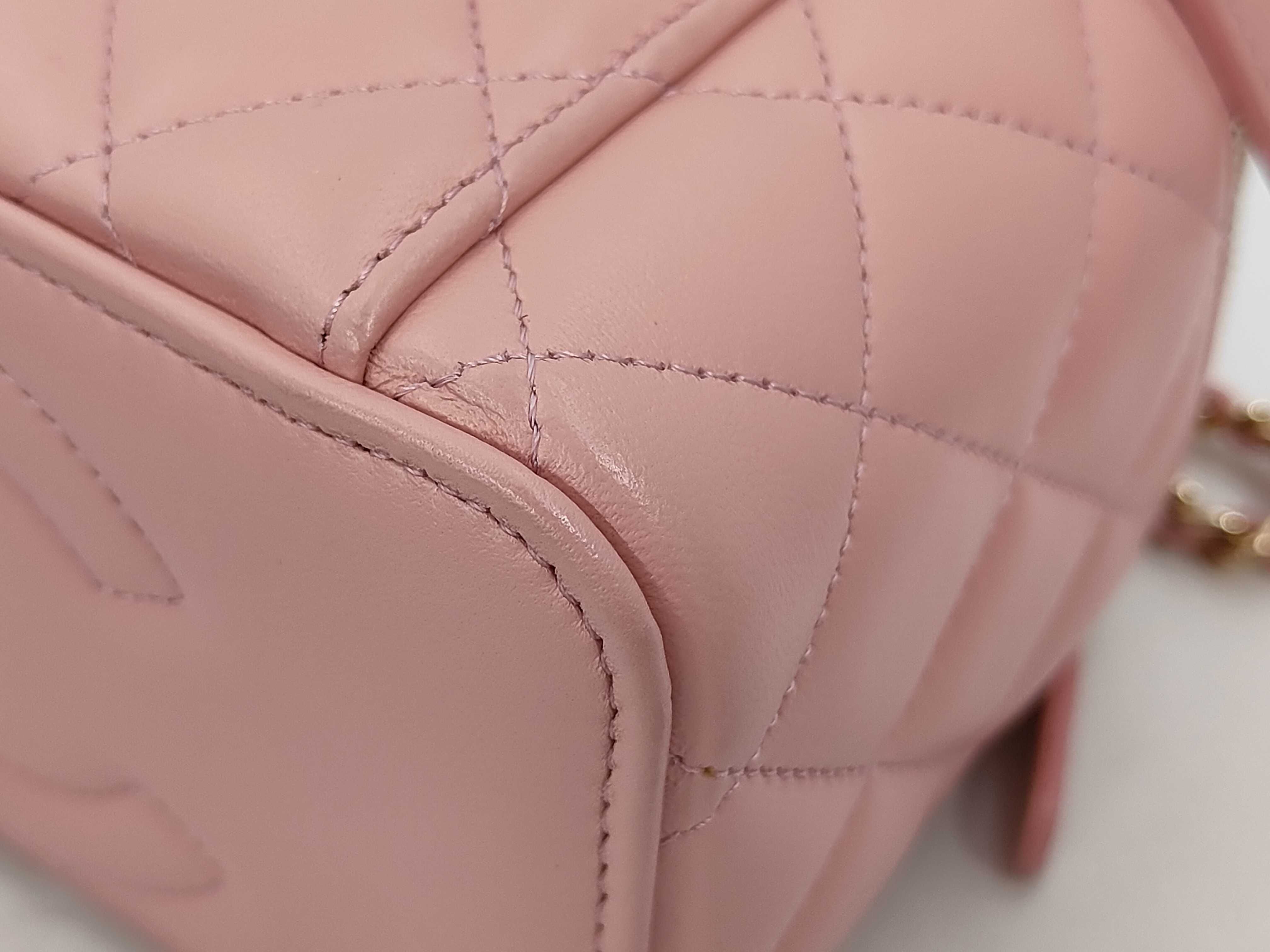 Matelassé Mini Vanity Lambskin Pink Shoulder Bag — view 3