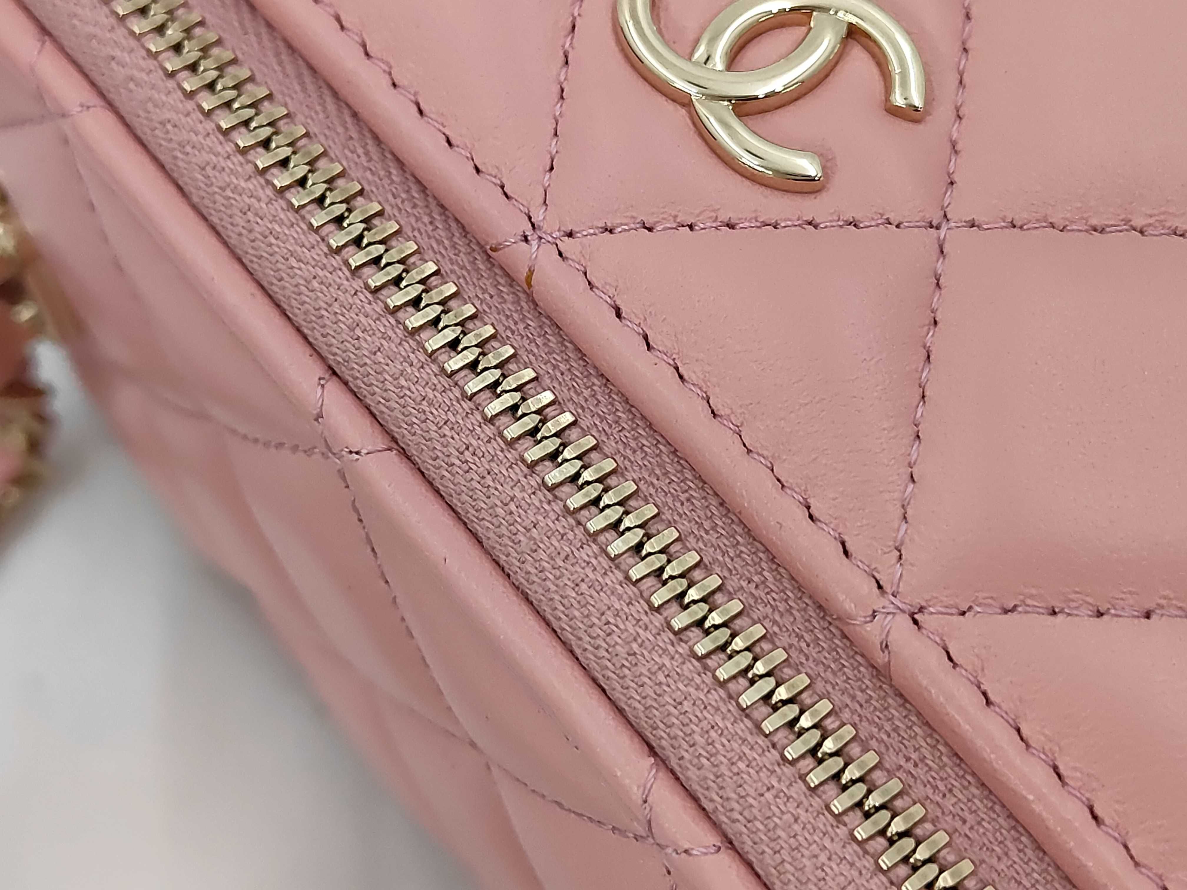 Matelassé Mini Vanity Lambskin Pink Shoulder Bag — view 8