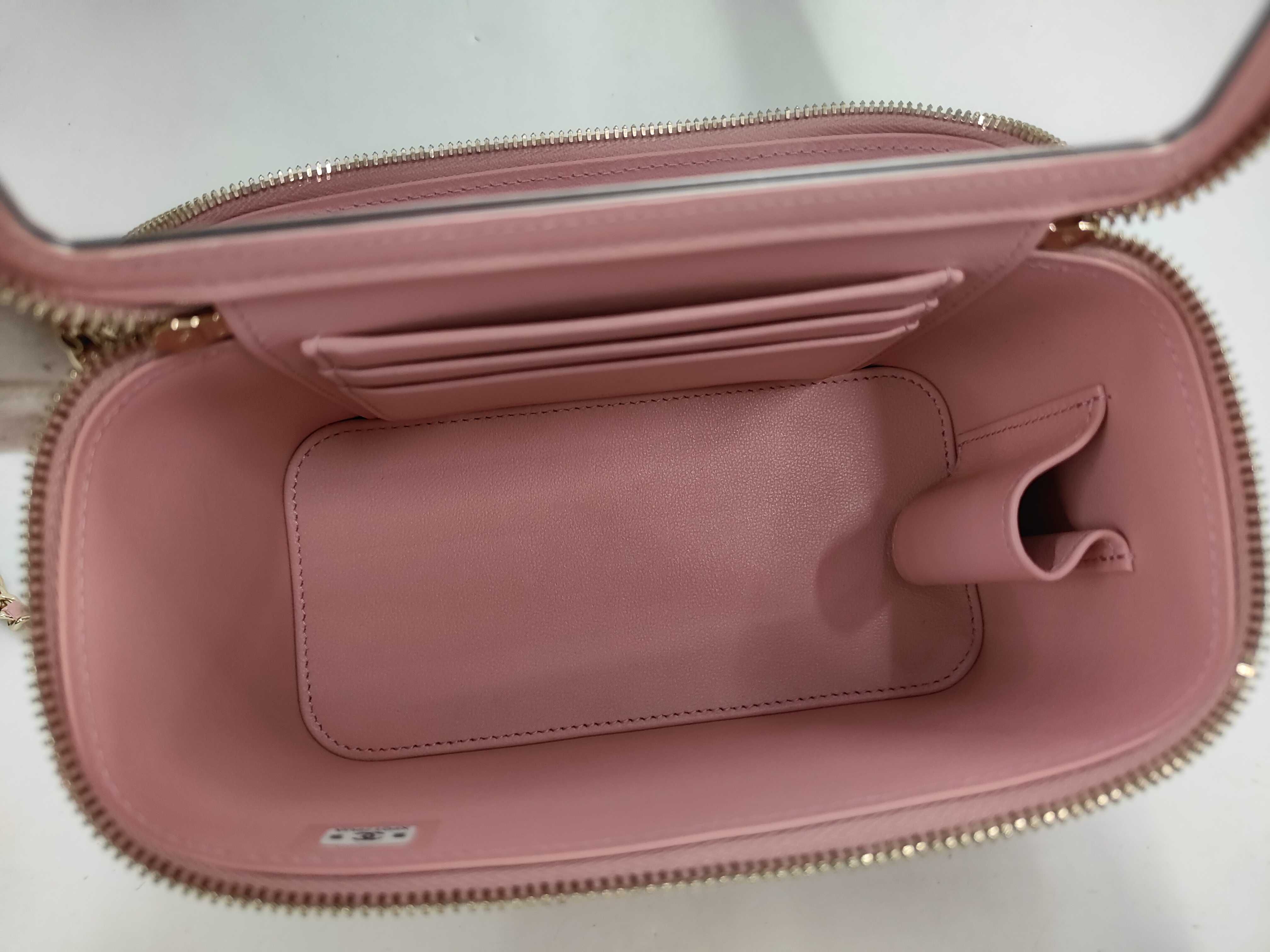 Matelassé Mini Vanity Lambskin Pink Shoulder Bag — view 9