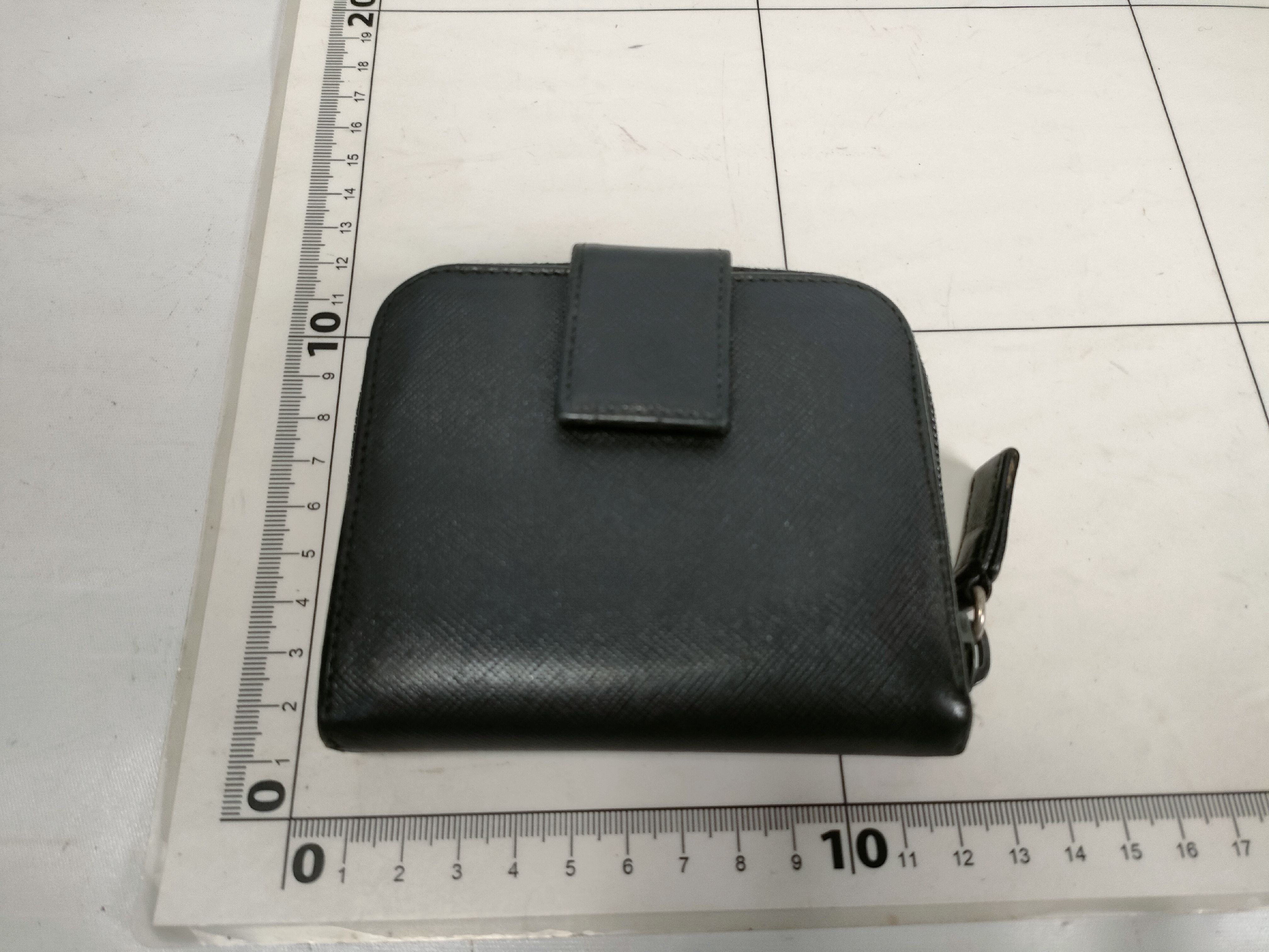 Nylon Bi-fold Wallet with Round Zipper — view 2