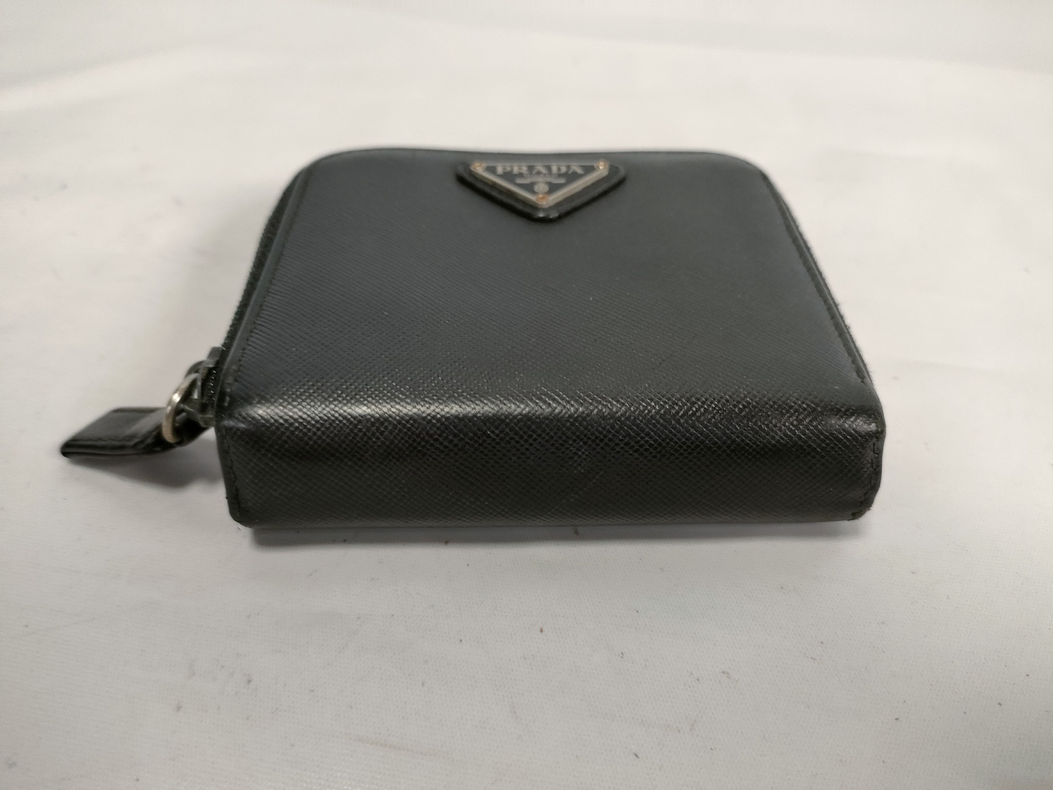 Nylon Bi-fold Wallet with Round Zipper — view 4