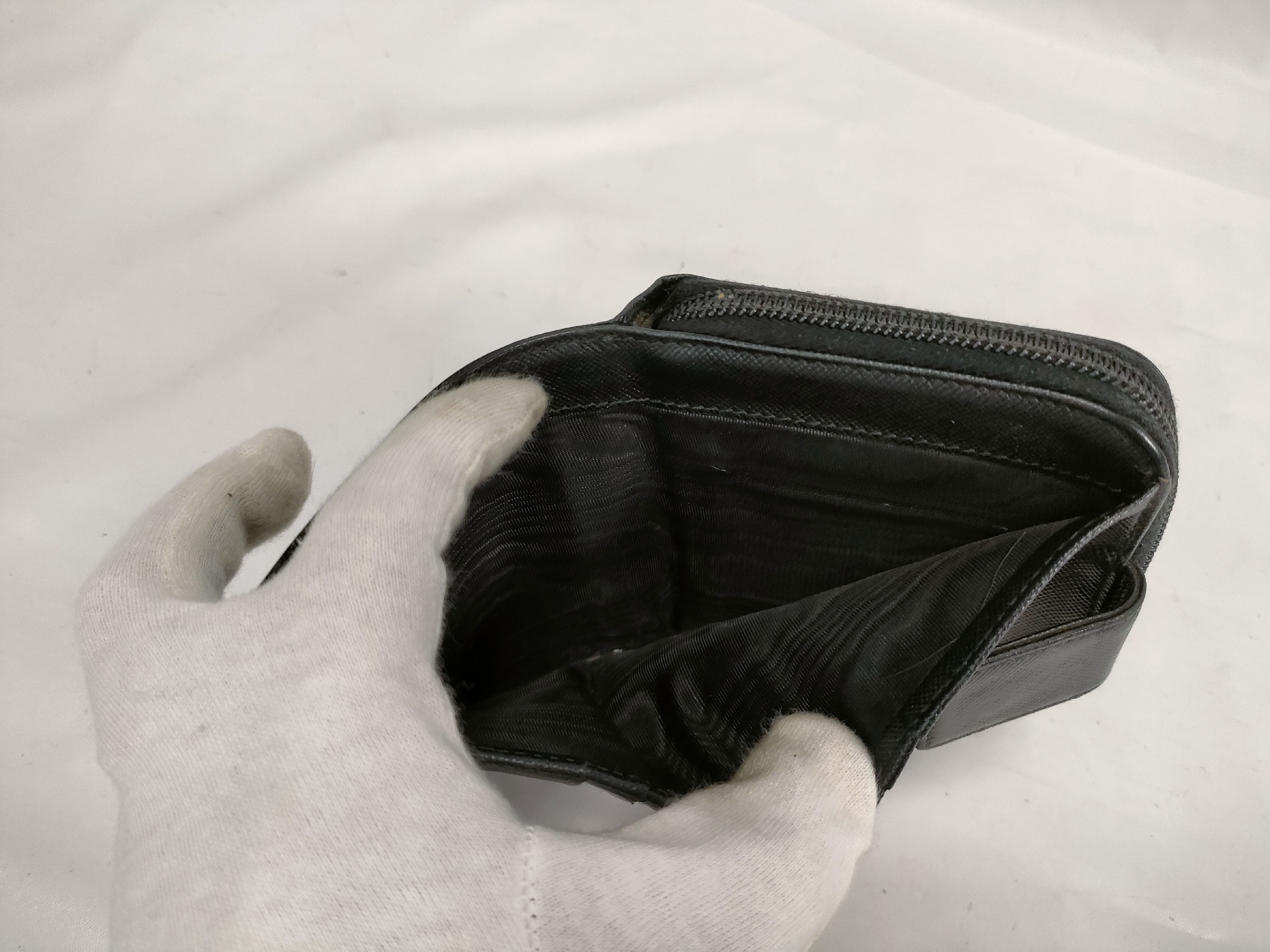 Nylon Bi-fold Wallet with Round Zipper — view 10