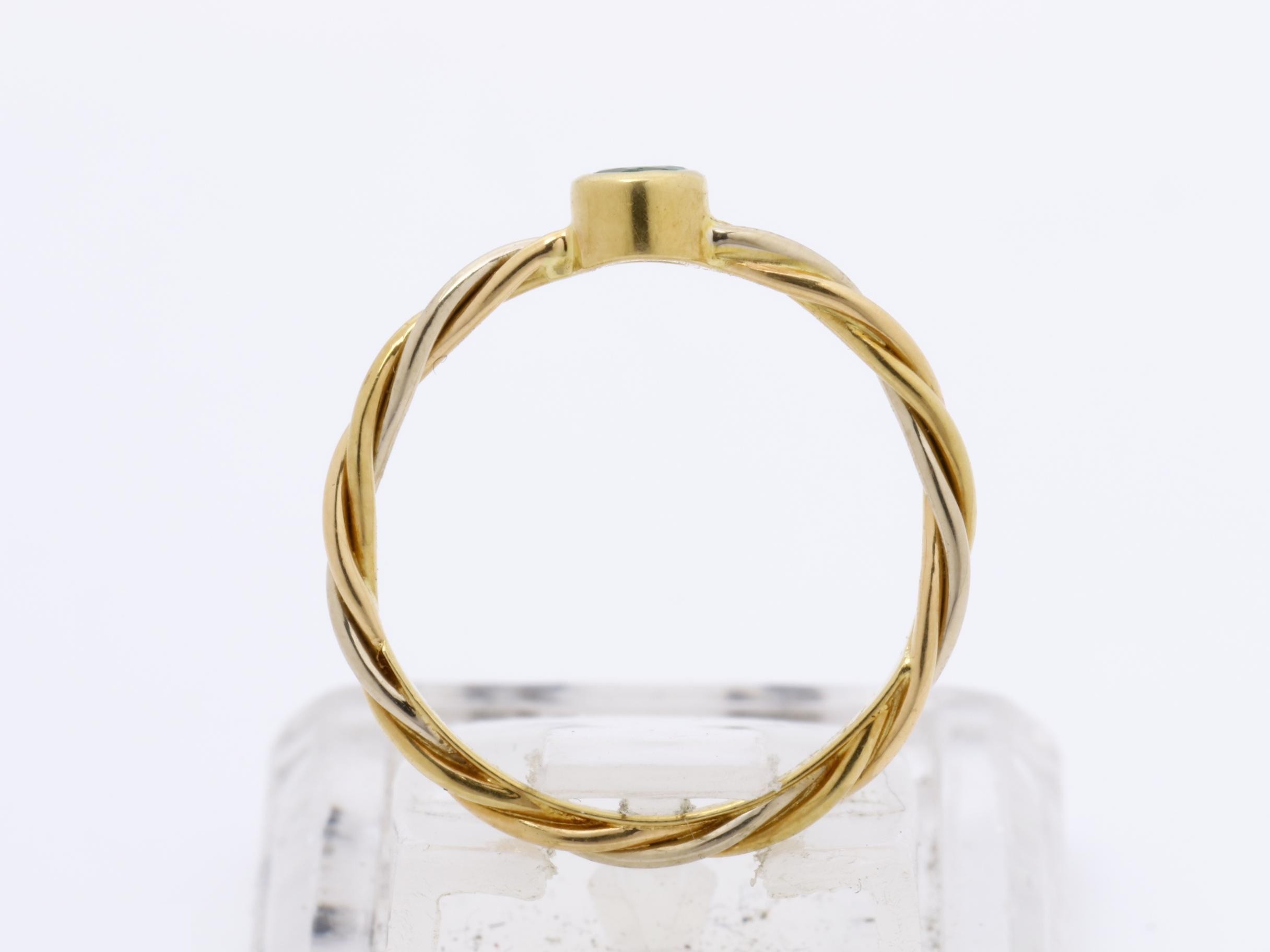 750YG Ring with Emerald, Size #50, 1.5g — view 5