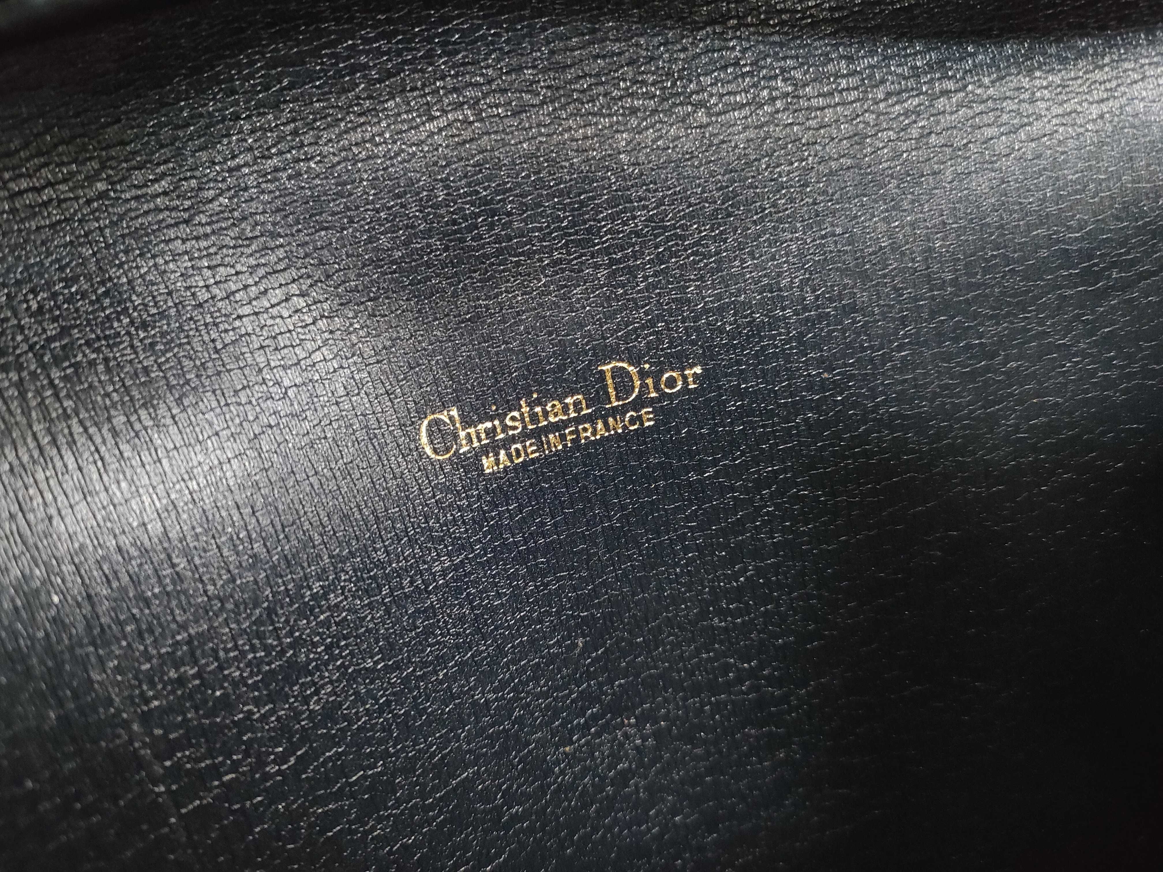 Trotter Chain Vintage Shoulder Bag — view 11