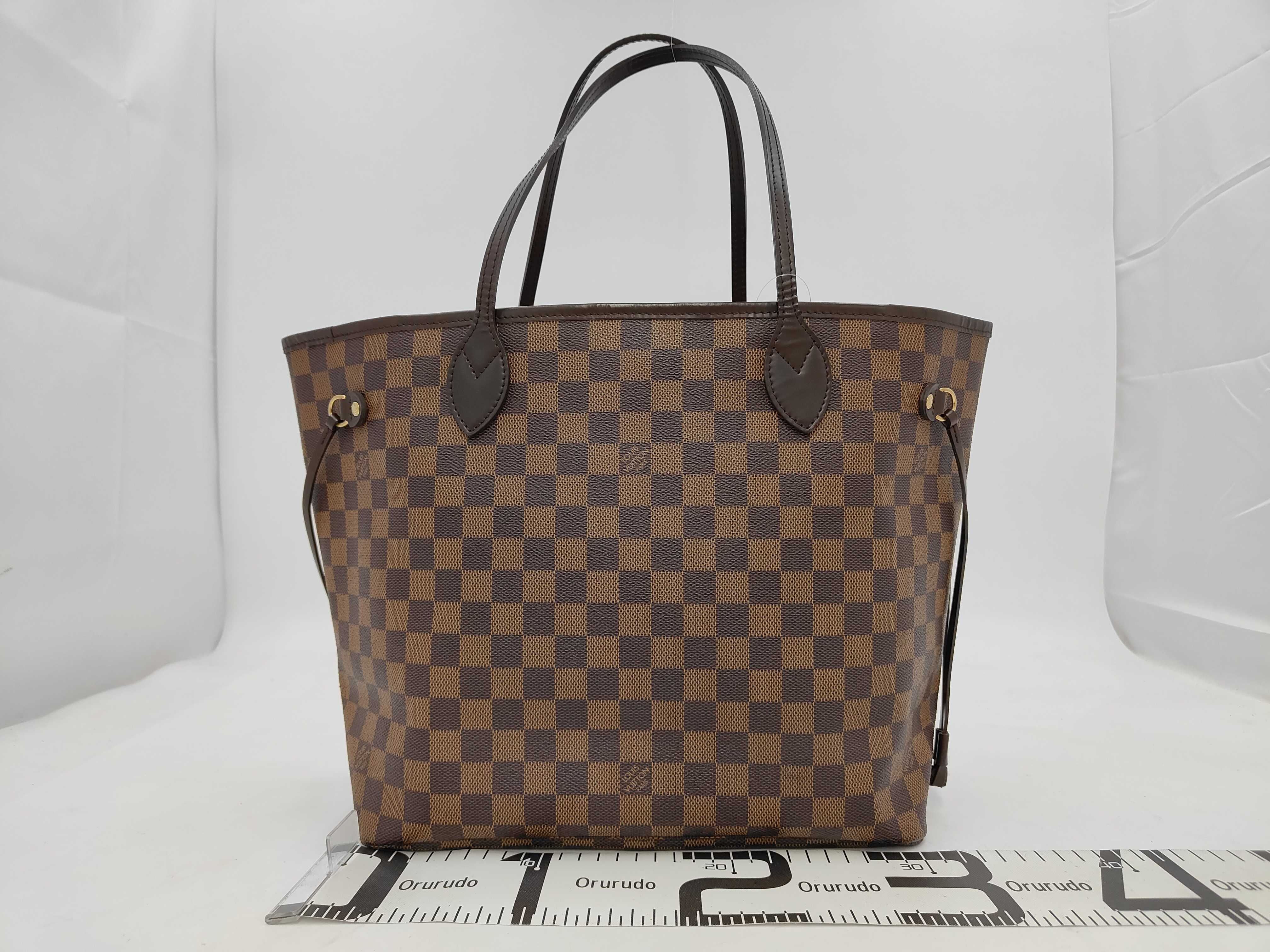 Damier Neverfull MM Tote Bag — view 2