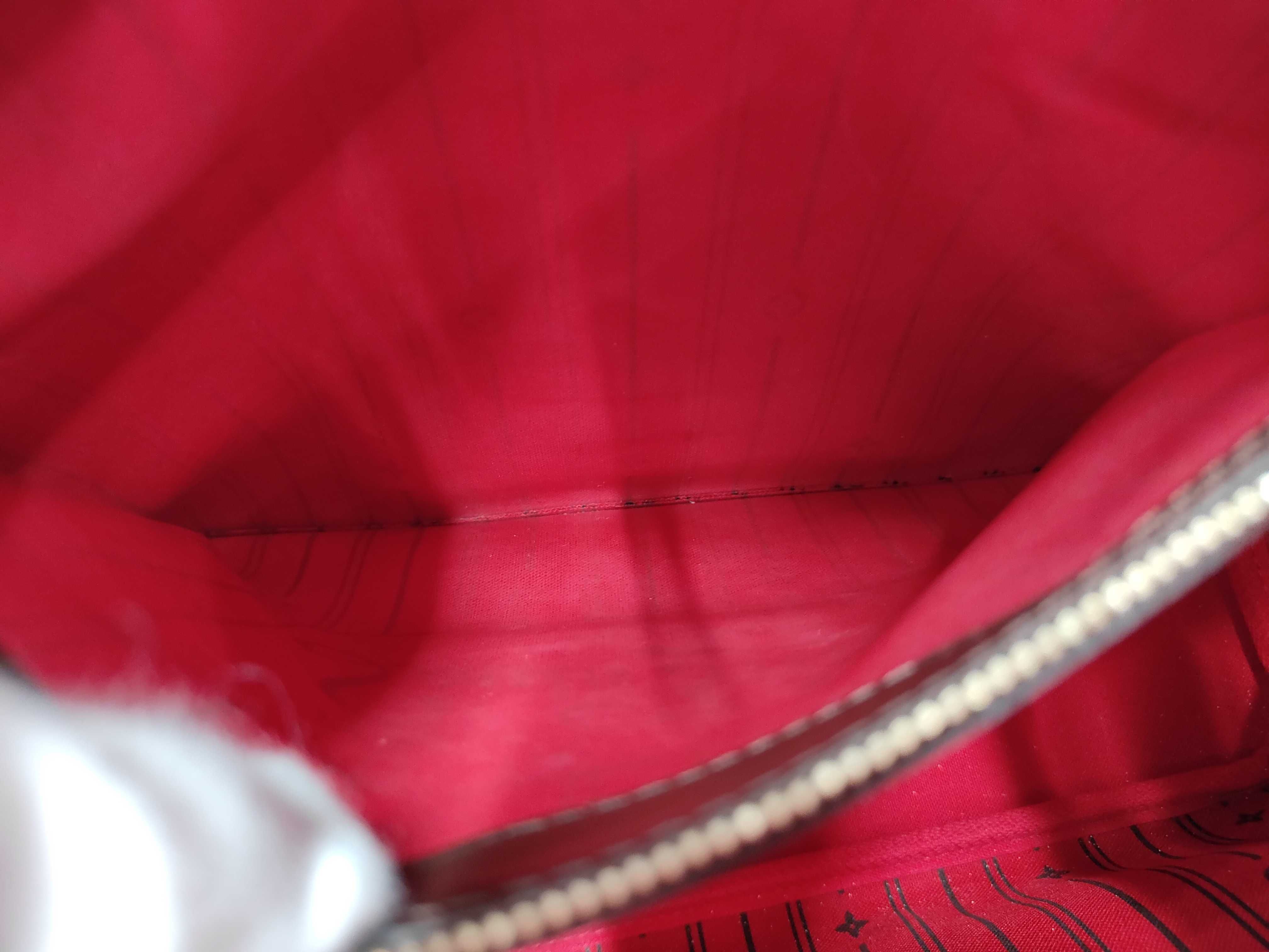 Damier Neverfull MM Tote Bag — view 11