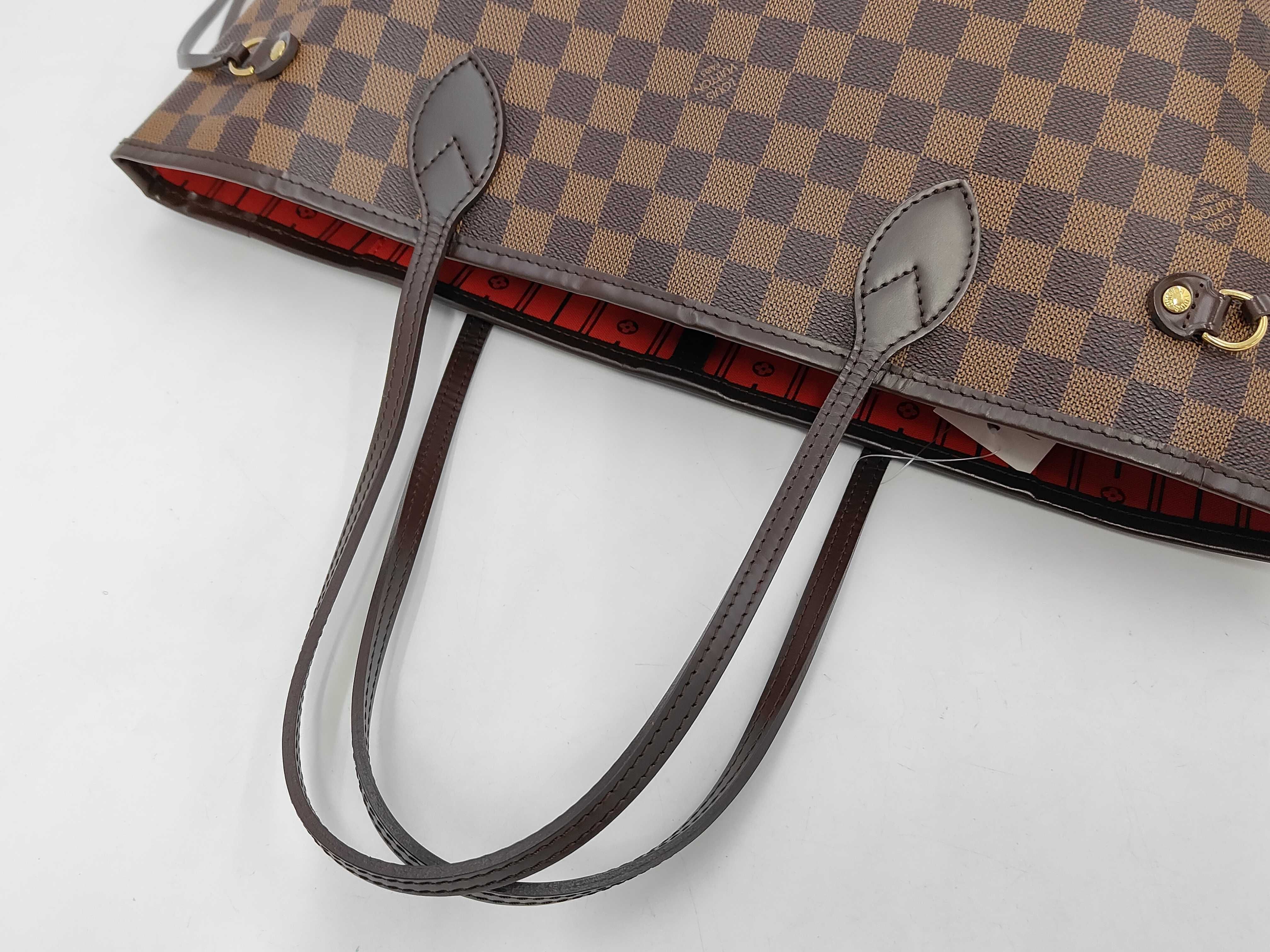 Damier Neverfull MM Tote Bag — view 3