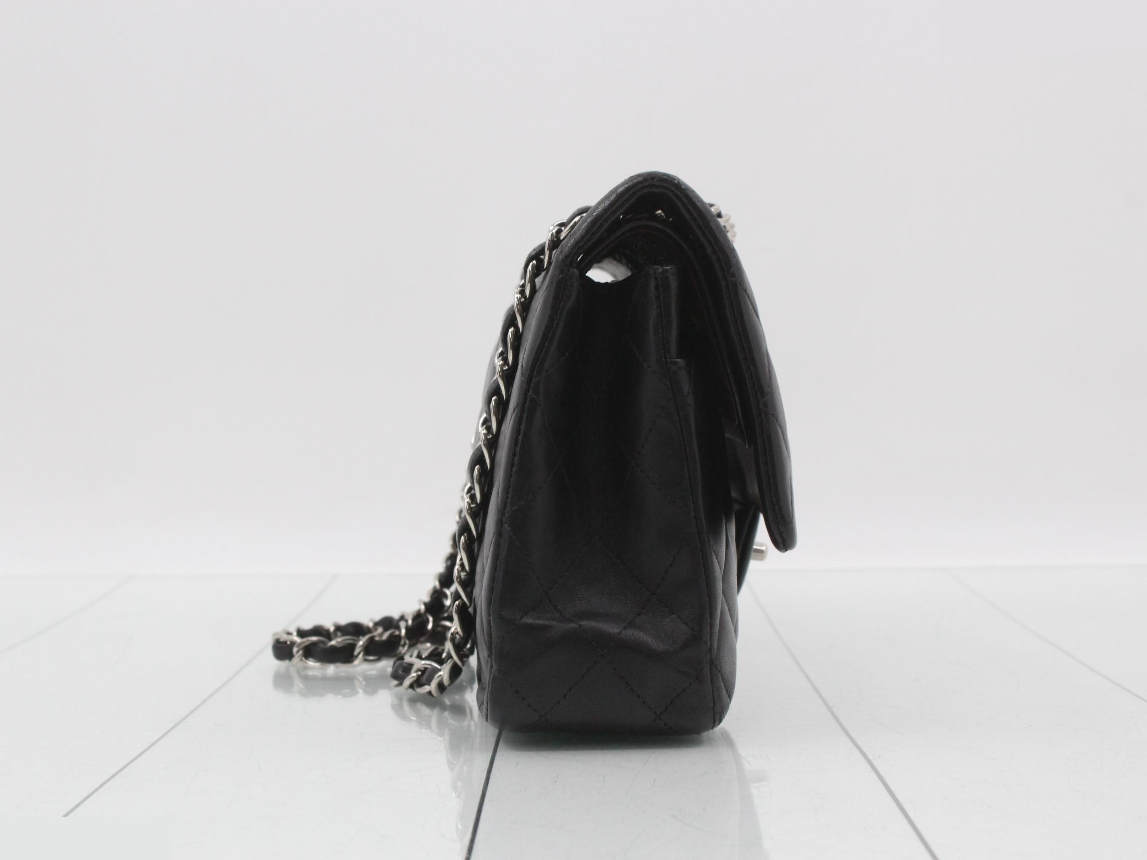 Lambskin W-Flap 25 Shoulder Bag, Item No. 16 — view 4