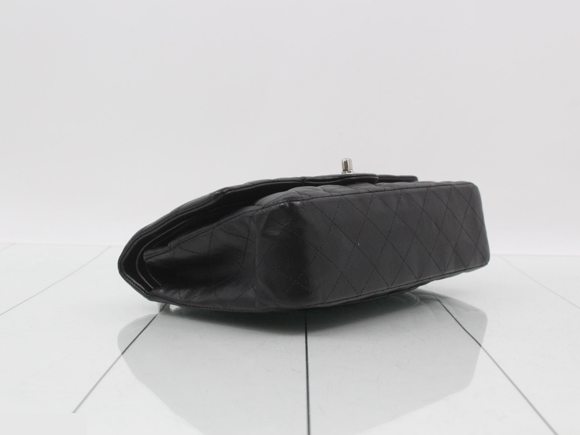 Lambskin W-Flap 25 Shoulder Bag, Item No. 16 — view 5