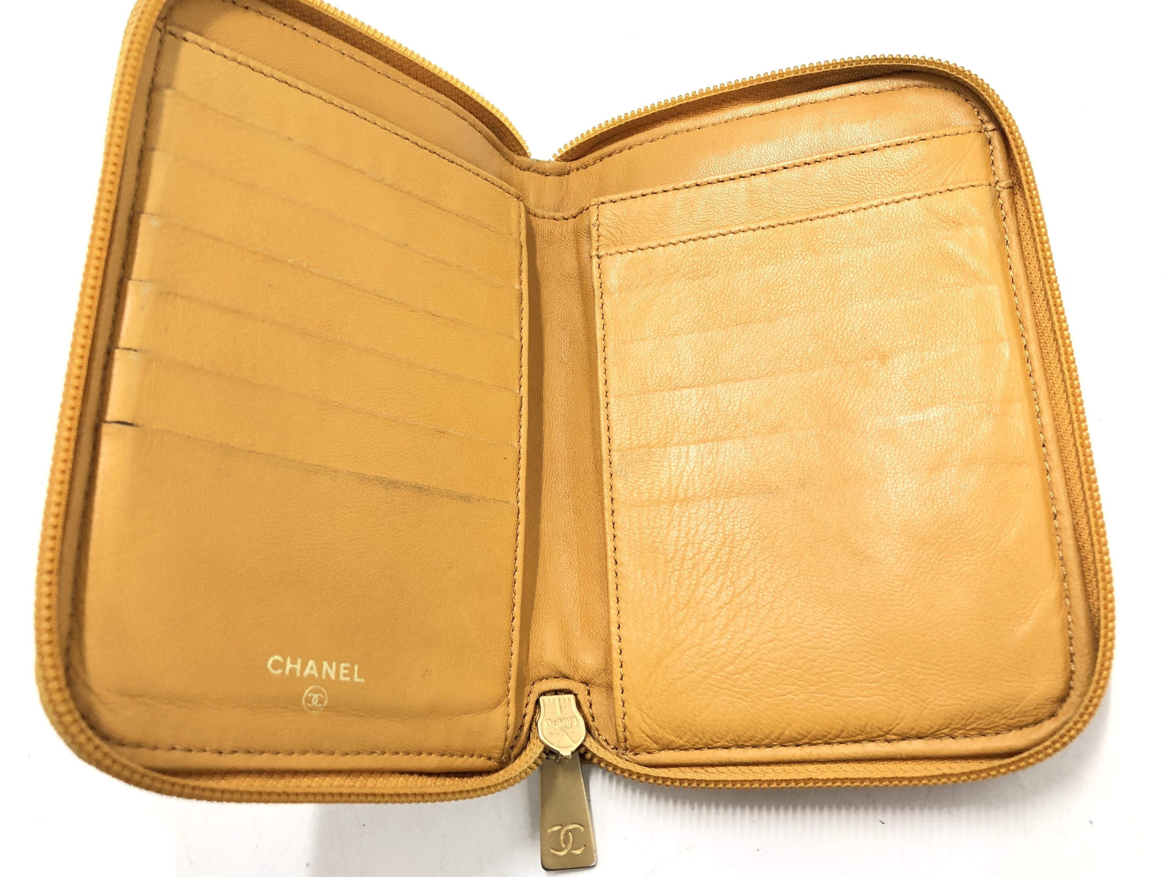 Coco Mark Round Zip Wallet with Sticker, 6792499, Caviar Skin — view 3