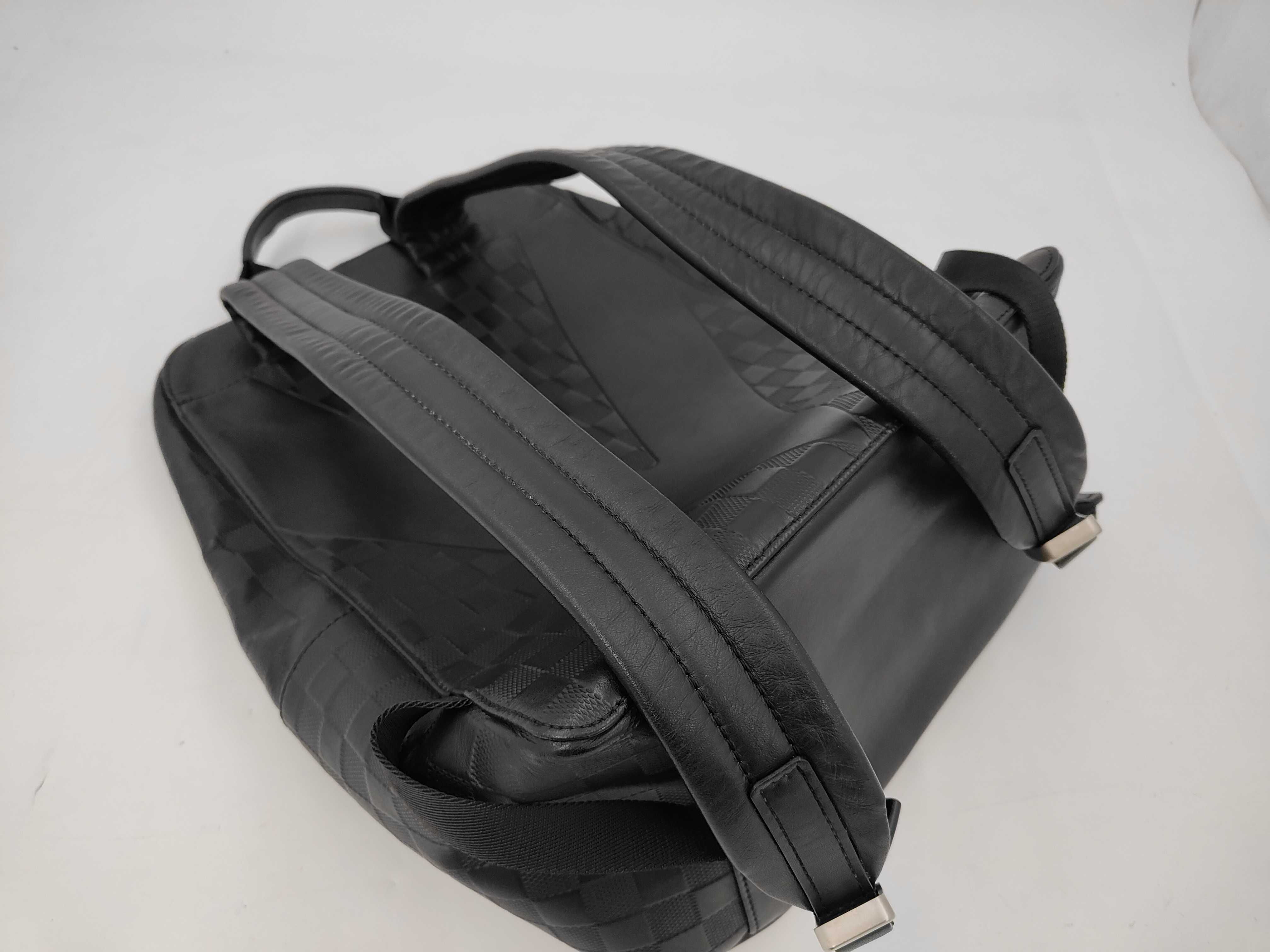 Backpack — view 3