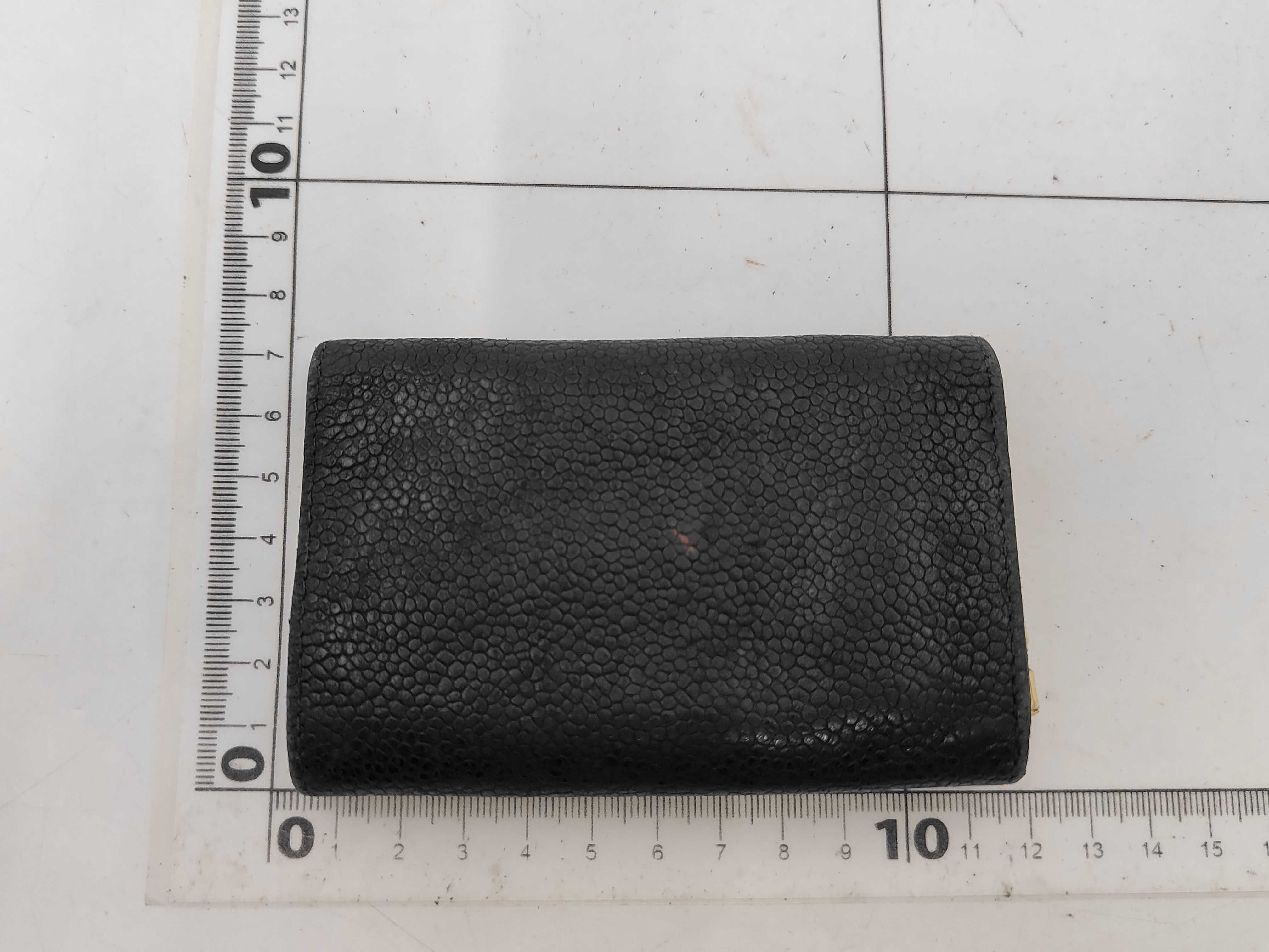 6-ring key case/key holder, Coco Mark, caviar leather, black, gold hardware, A13502 — view 2