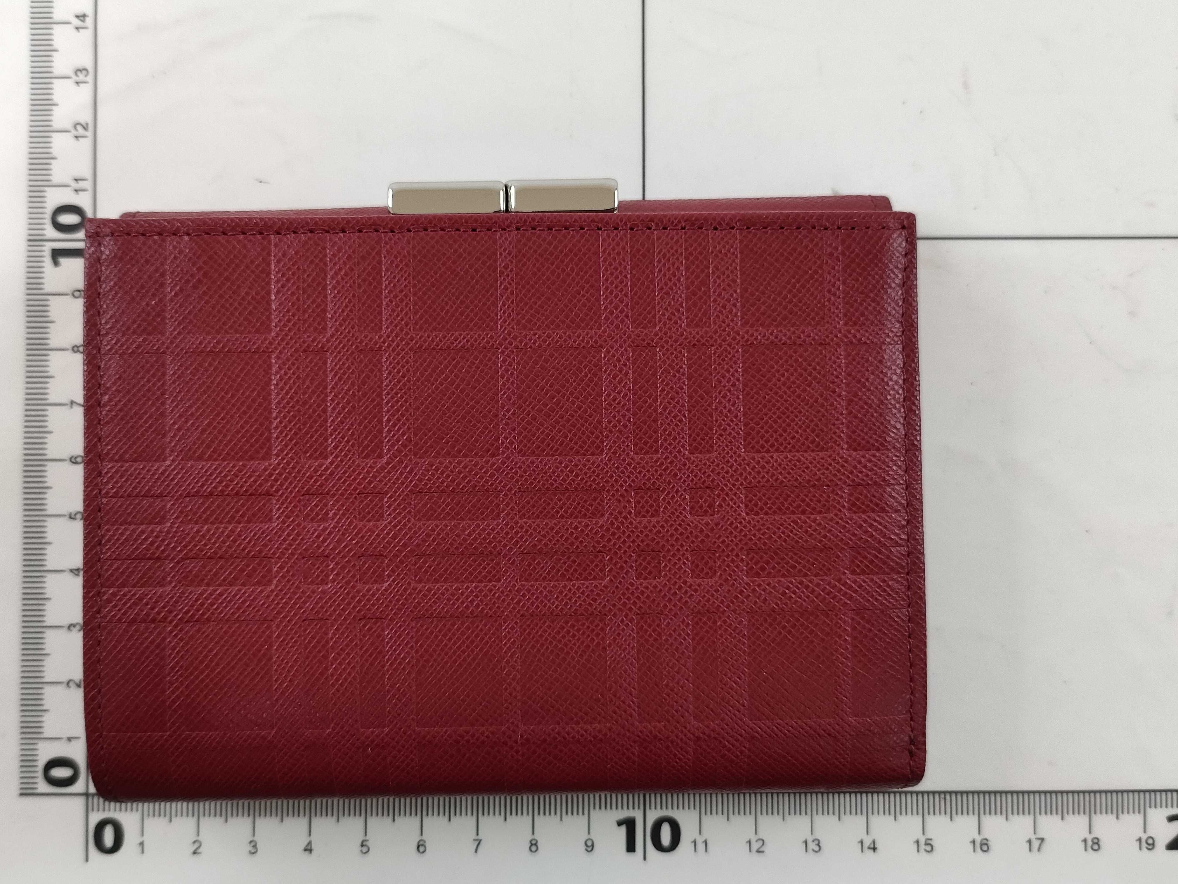 Check Clasp Medium Wallet/Fold Wallet Red Wallet — view 2