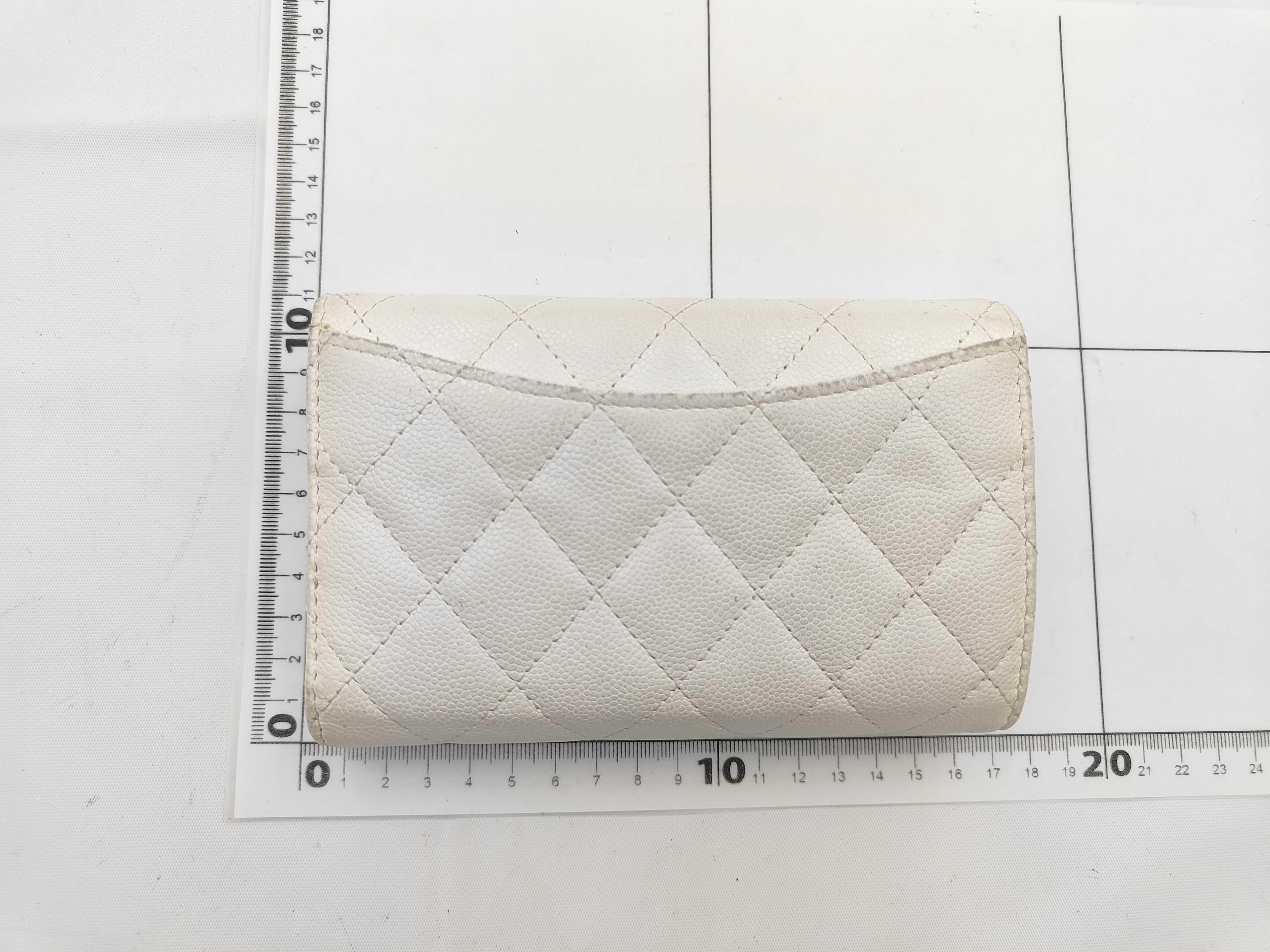Long Wallet, Caviar Leather, Matelassé, Random Number, Coco Mark, White Wallet — view 2