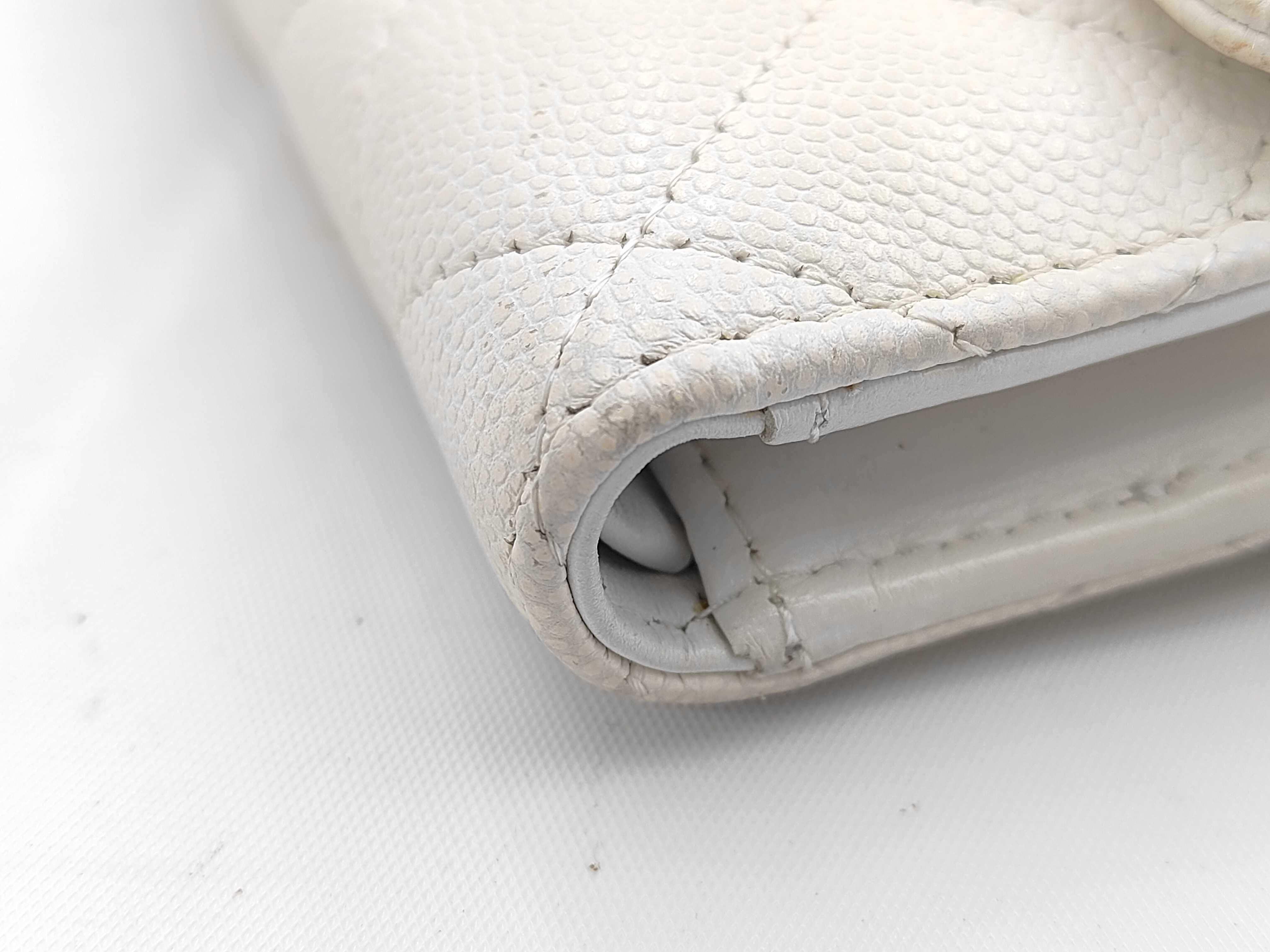 Long Wallet, Caviar Leather, Matelassé, Random Number, Coco Mark, White Wallet — view 3
