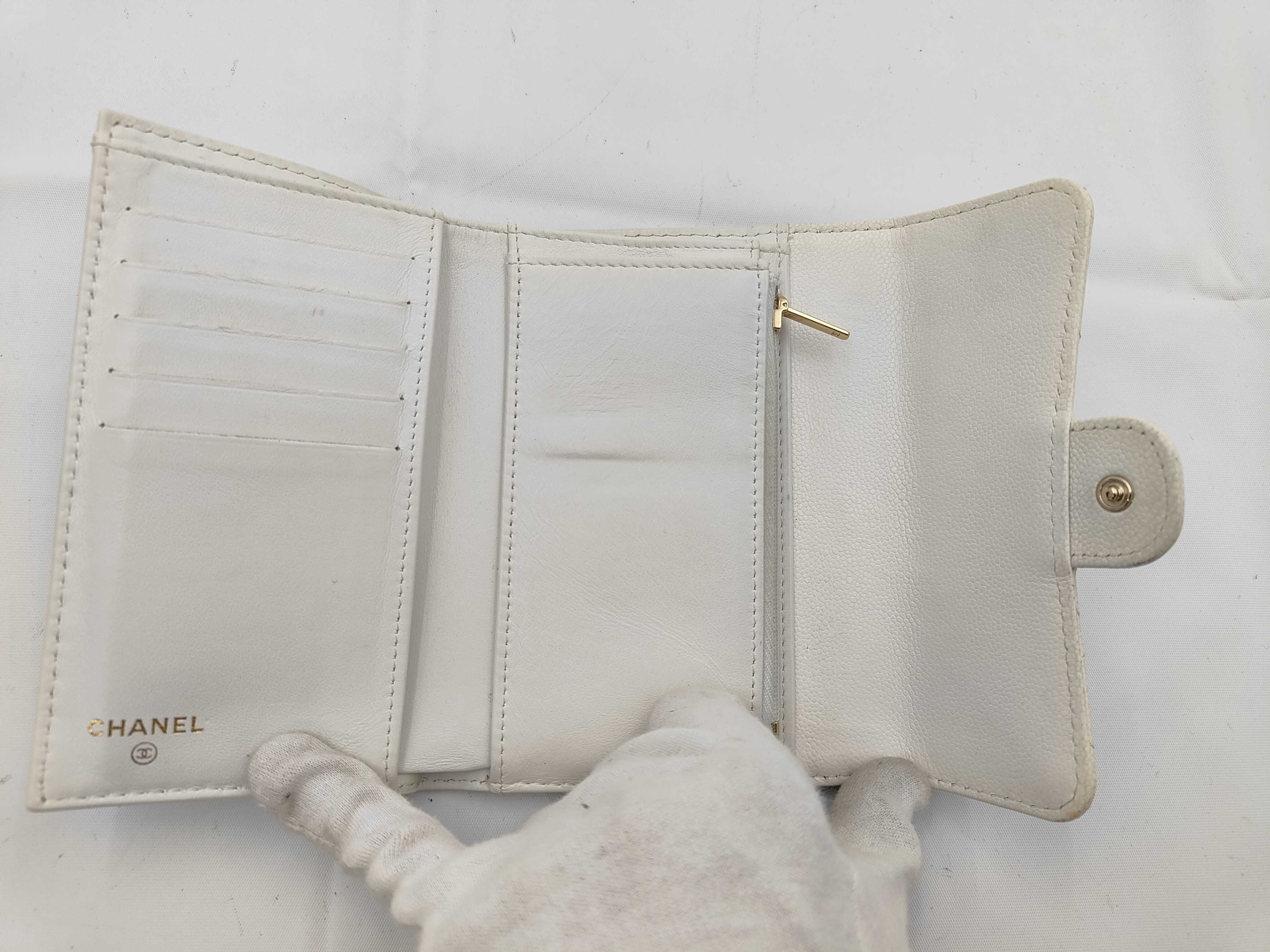 Long Wallet, Caviar Leather, Matelassé, Random Number, Coco Mark, White Wallet — view 4