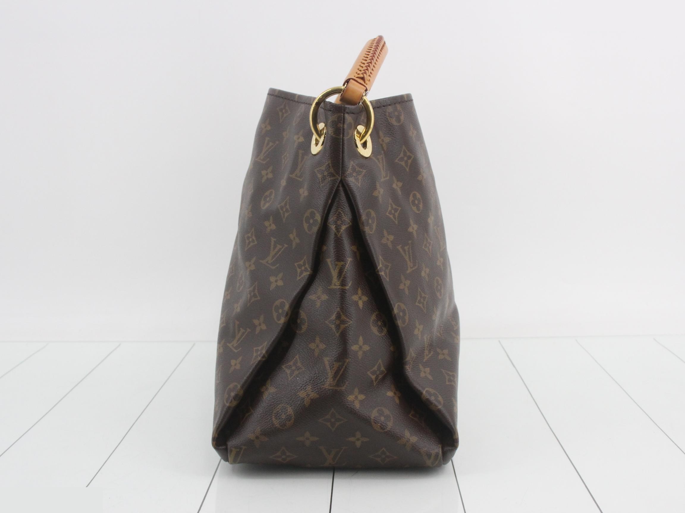 Monogram Artsy MM Shoulder Bag — view 4