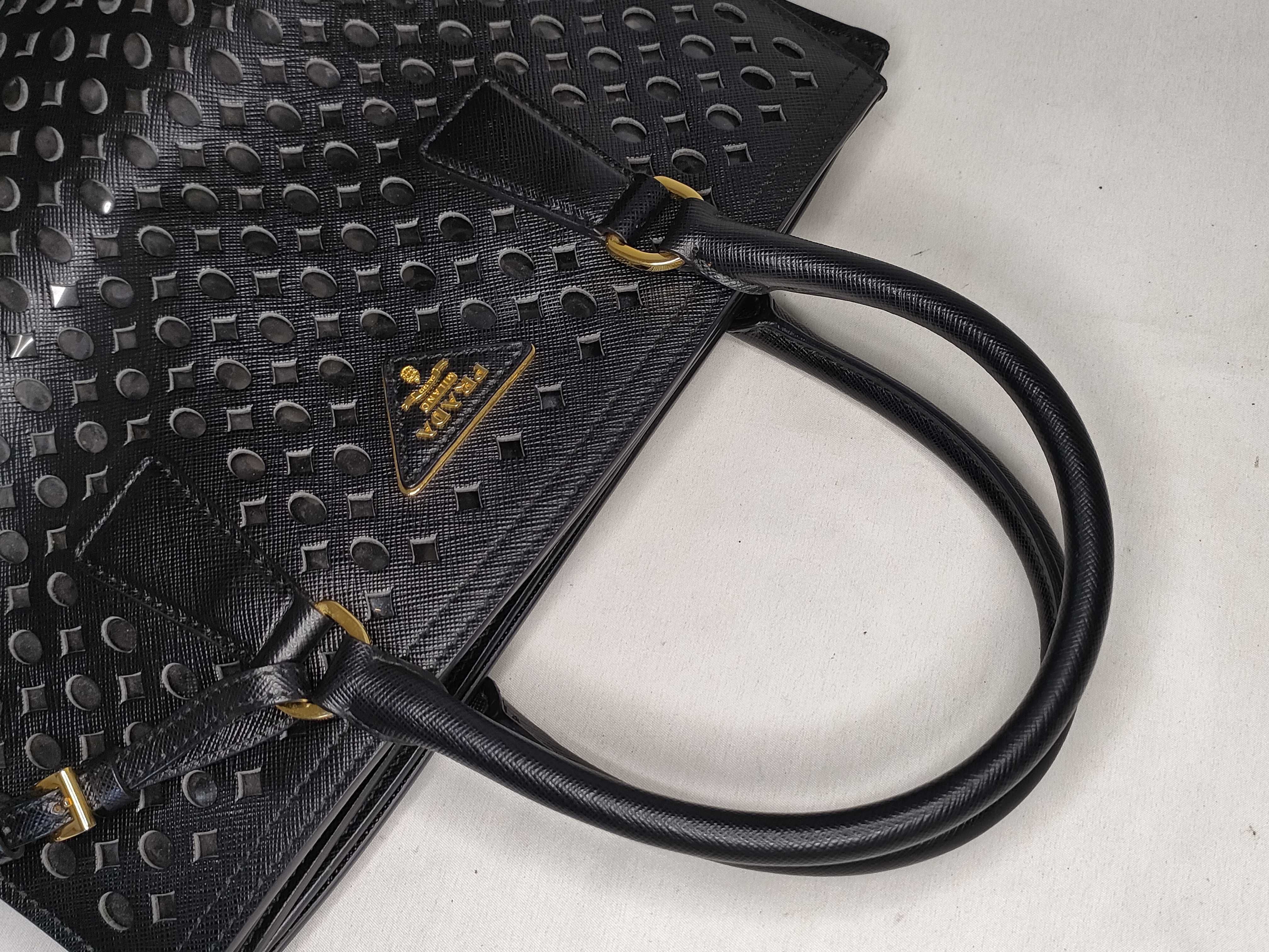 Saffiano Lux Leather Tote Bag, Black BR5016 Tote Bag — view 3
