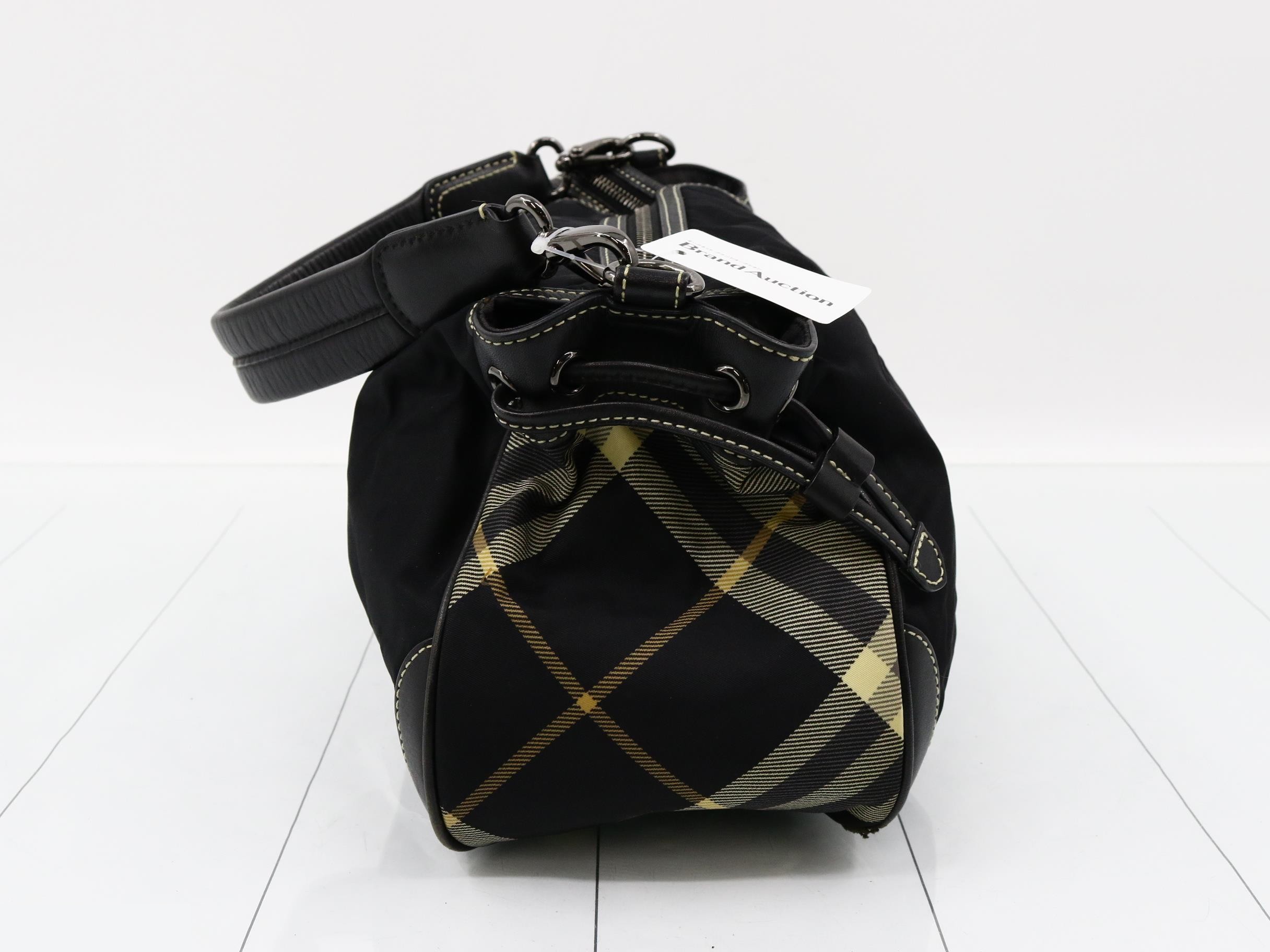 handbag — view 4