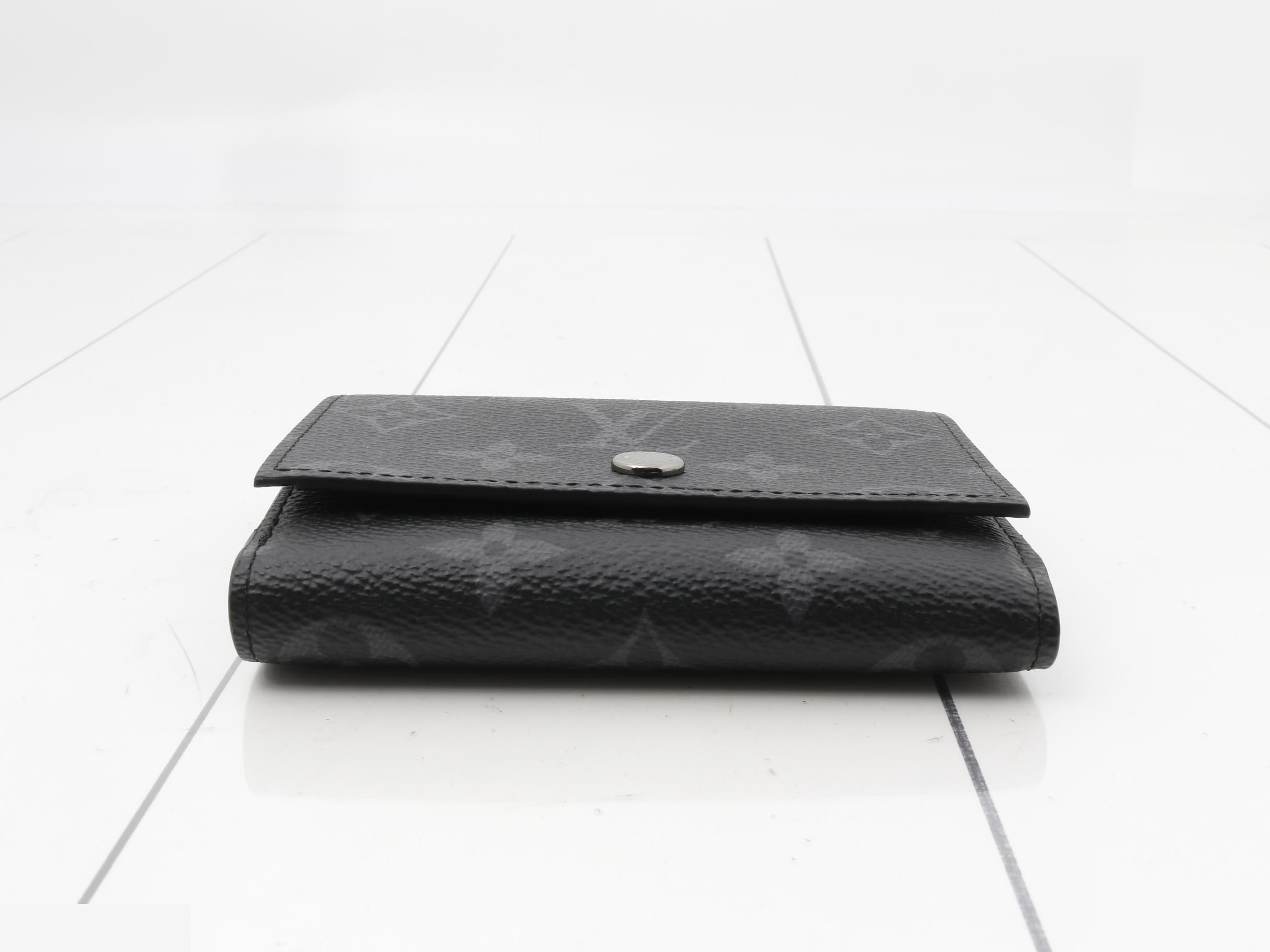 Victor Wallet IC Chip — view 3
