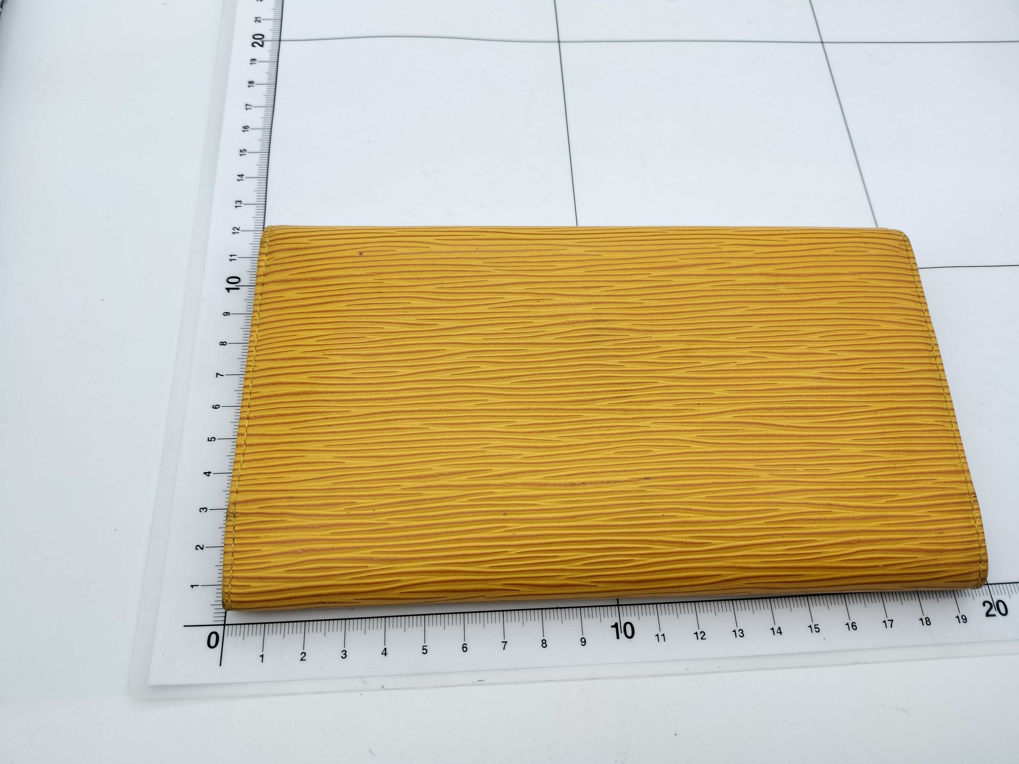 Epi Portefeuille International Wallet — view 2