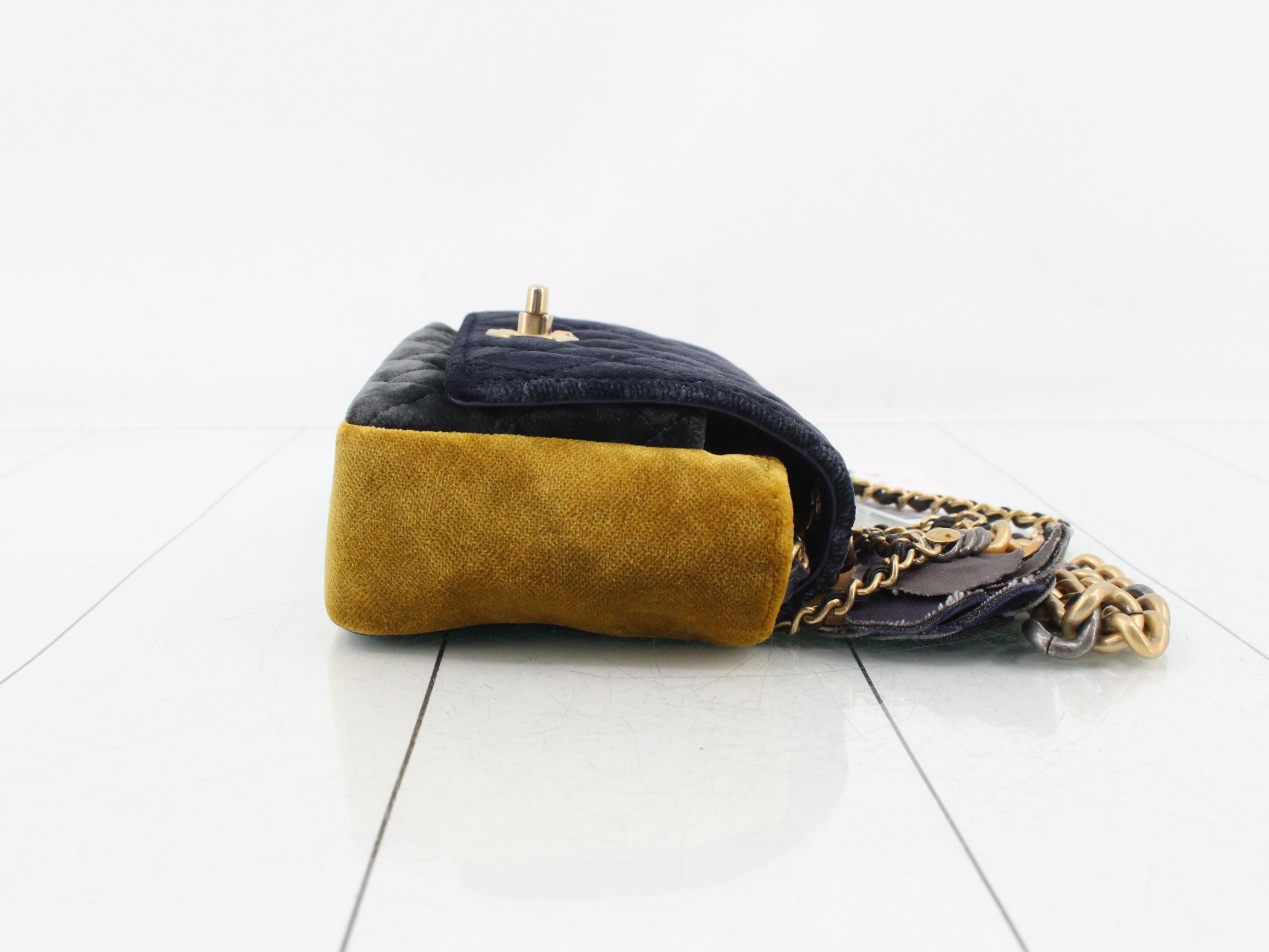 Matelassé (bag) - Shoulder bag — view 3