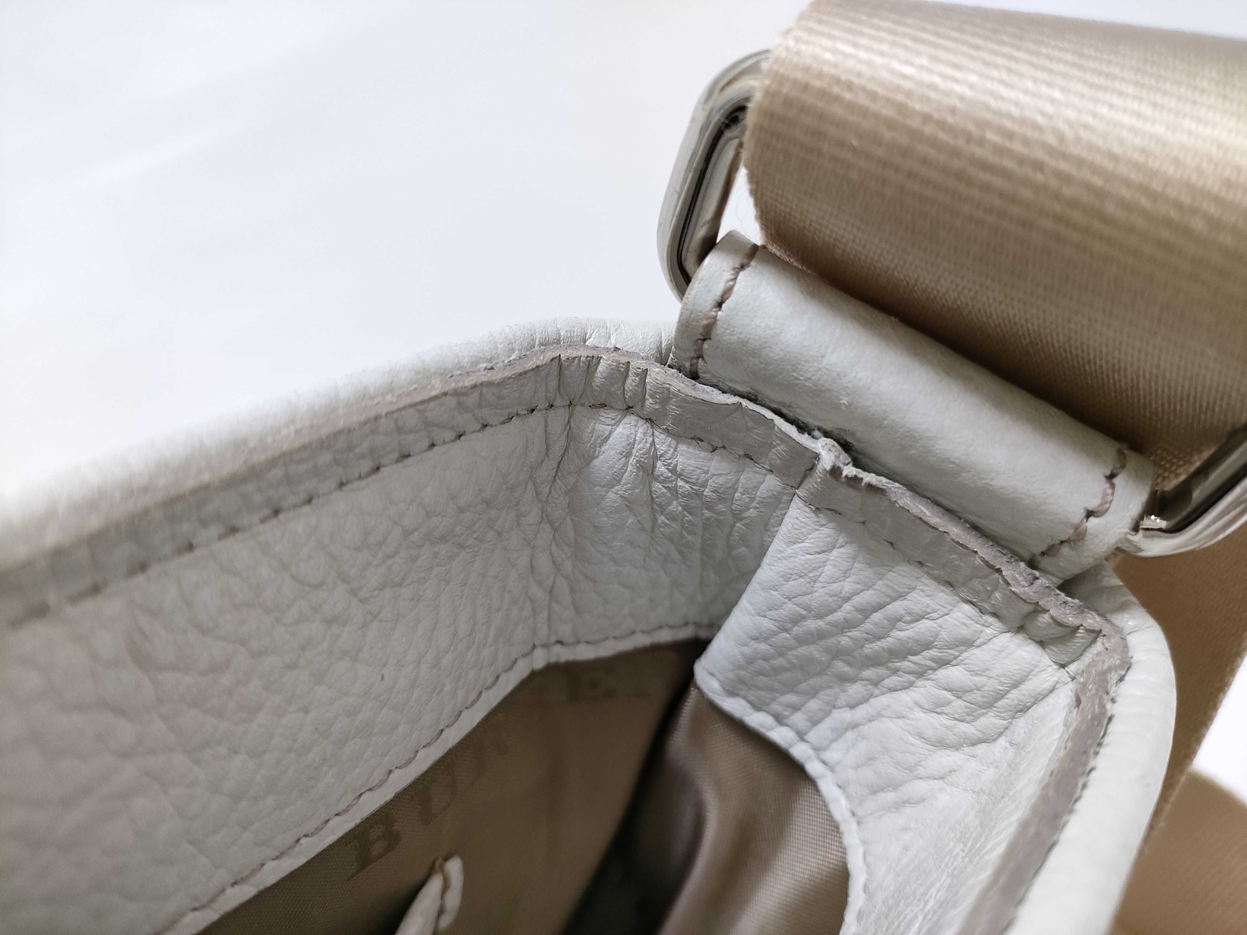 Check Pattern Shoulder Bag — view 8
