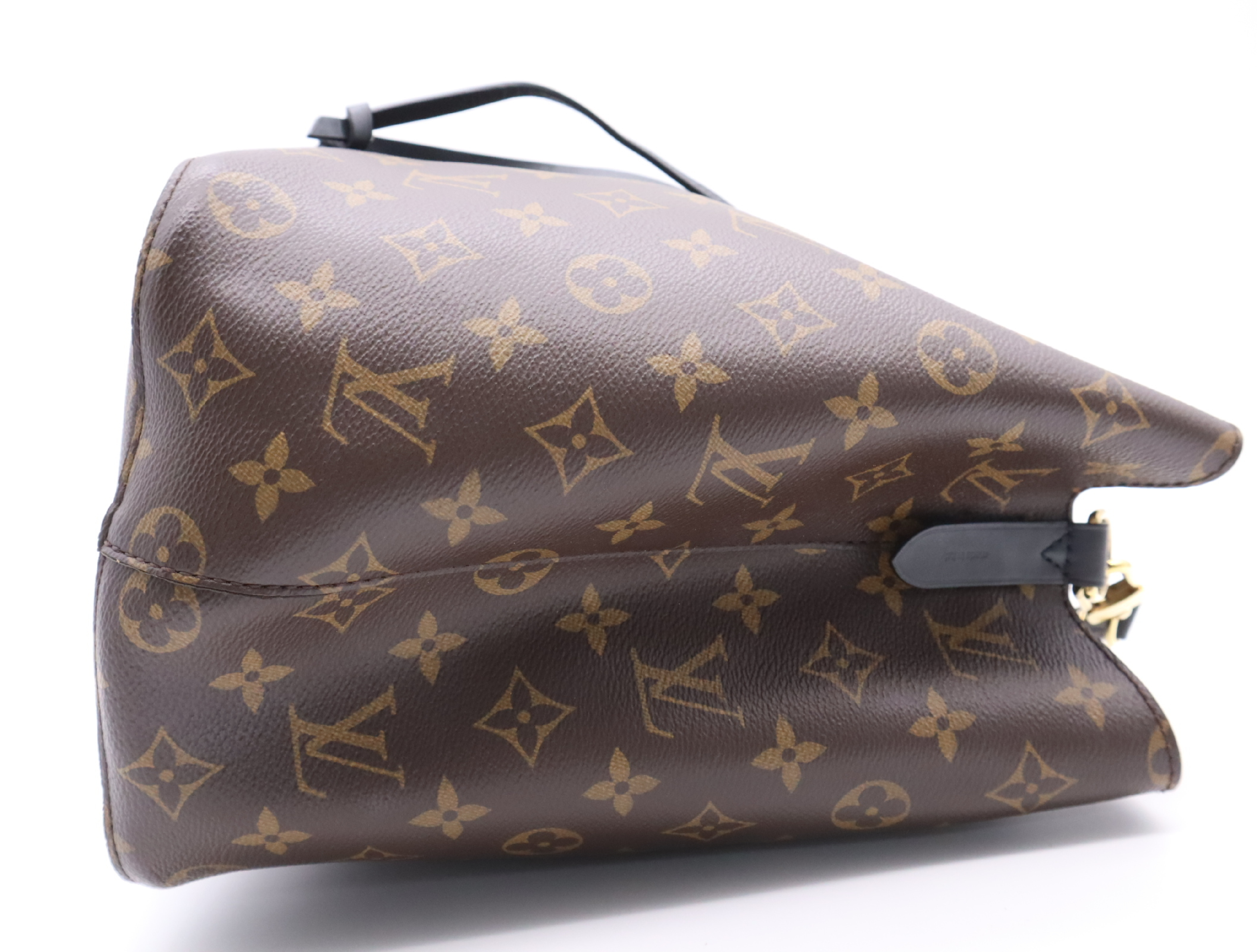 M44020 Monogram Neo Noe Noir Shoulder Bag with Shoulder Strap — view 5
