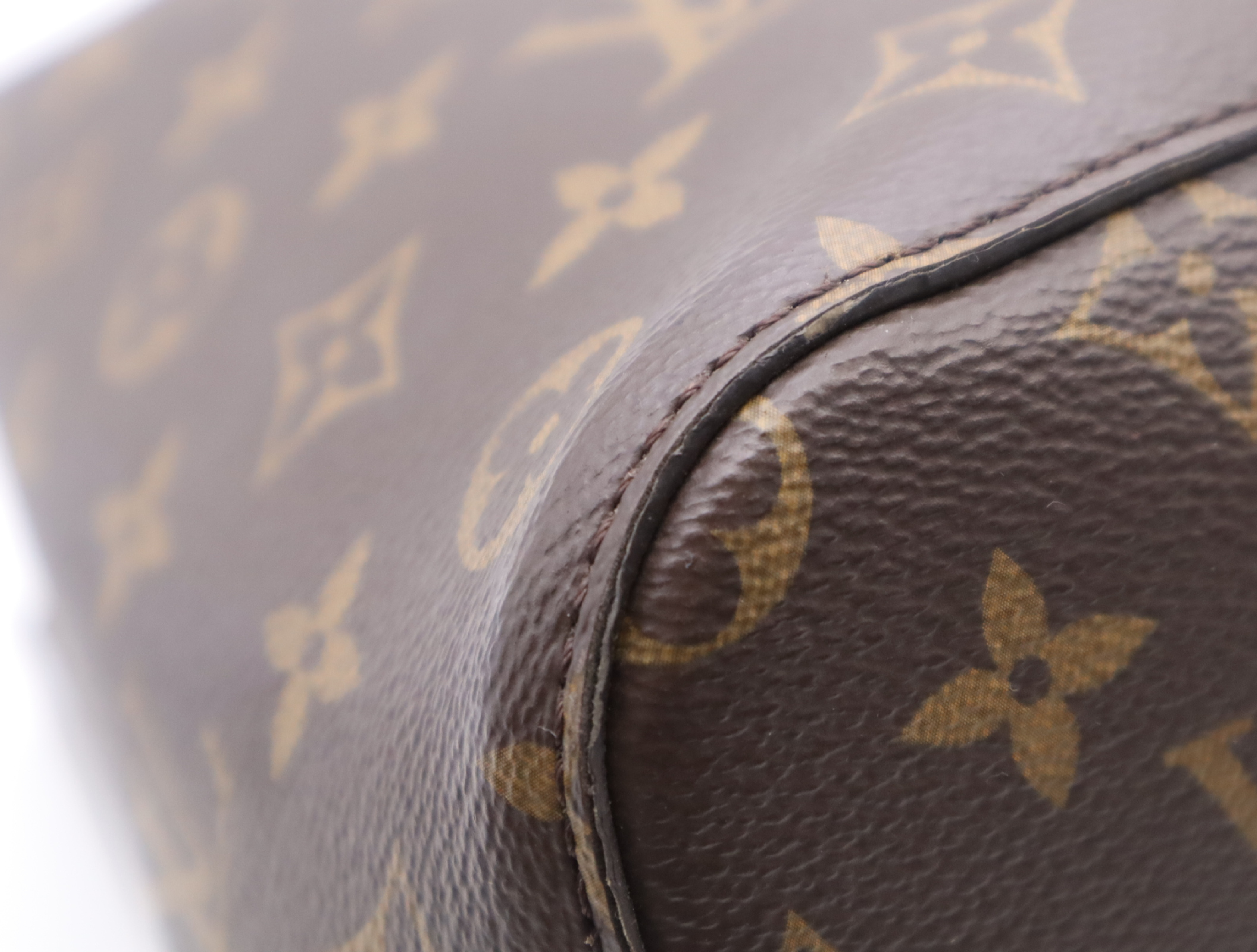 M44020 Monogram Neo Noe Noir Shoulder Bag with Shoulder Strap — view 6