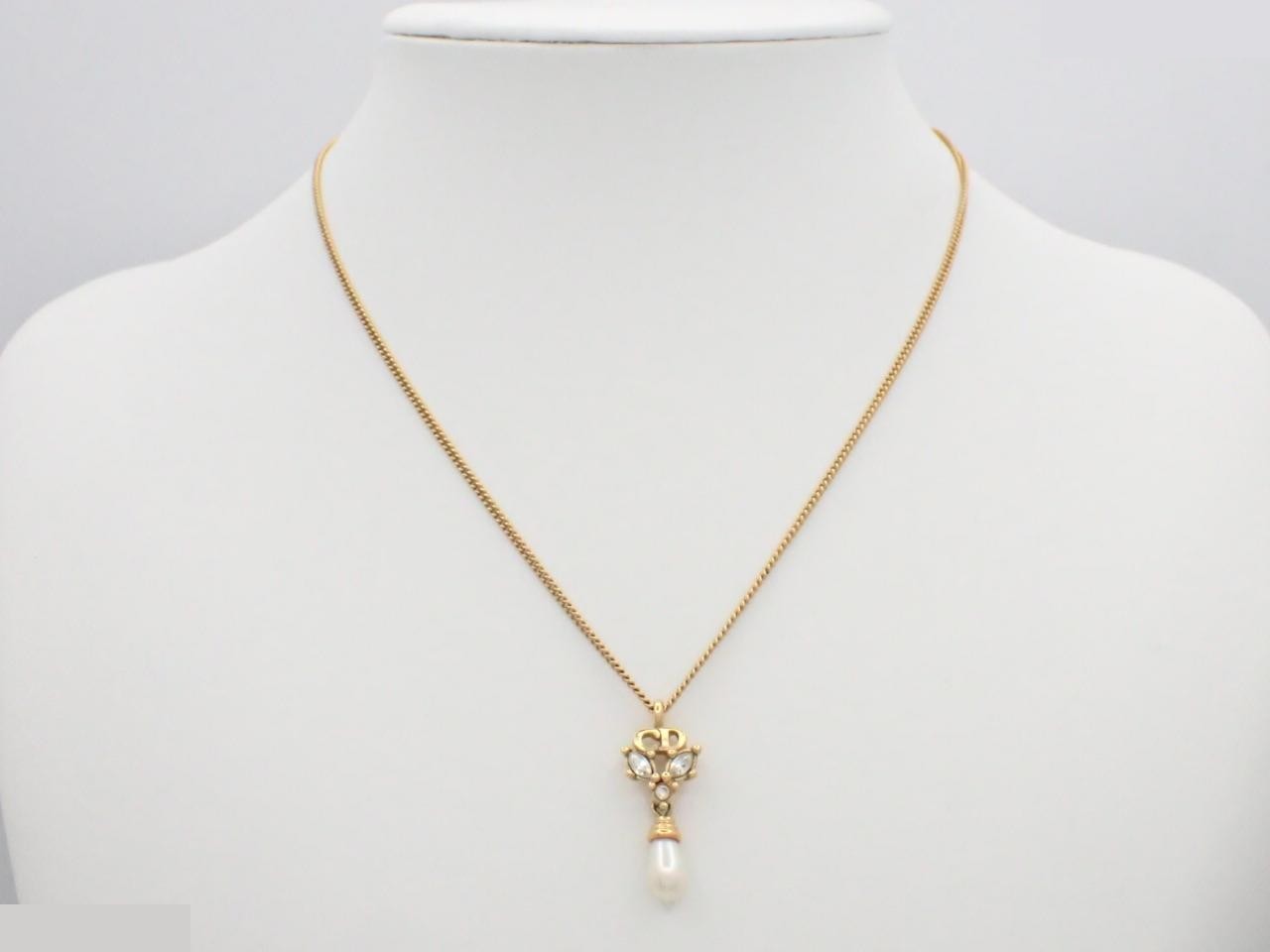 Necklace with stone, chain approximately 45cm long — view 3