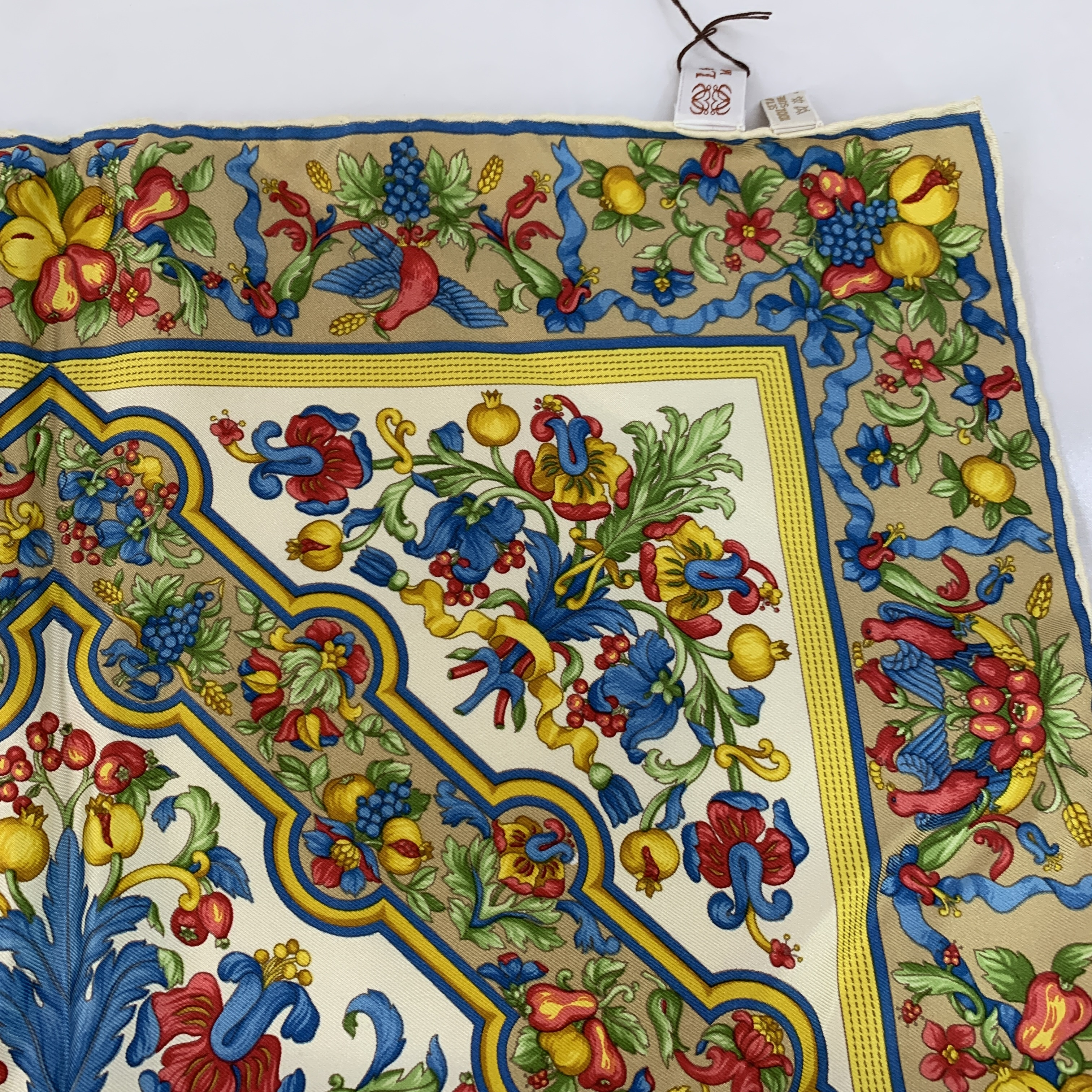 scarf, 100% silk, other accessories. — view 4