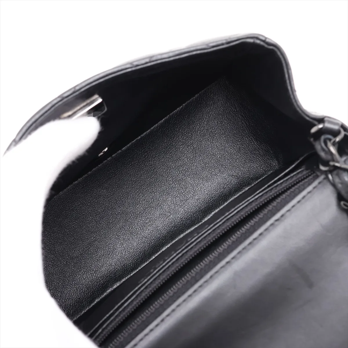 [Individually packaged] Chanel Mini Matelassé 17 Lambskin Single Flap Single Chain Bag, Black with Black Hardware, P4UPC3X9, Random Plate, A35200 — view 6
