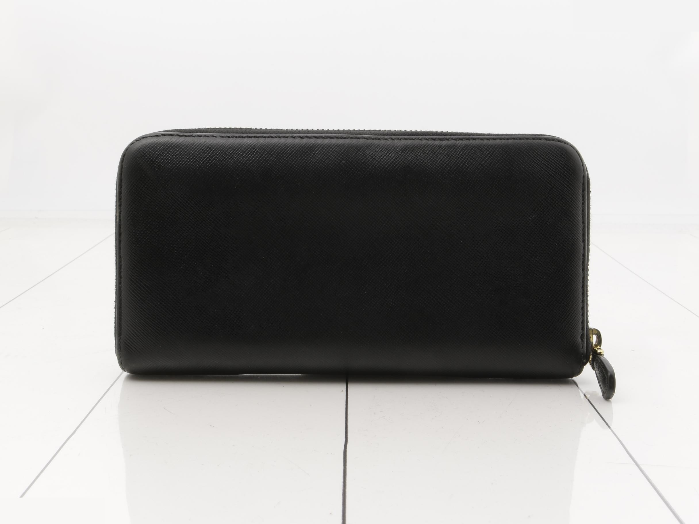 Leather logo round zipper long wallet, black — view 2