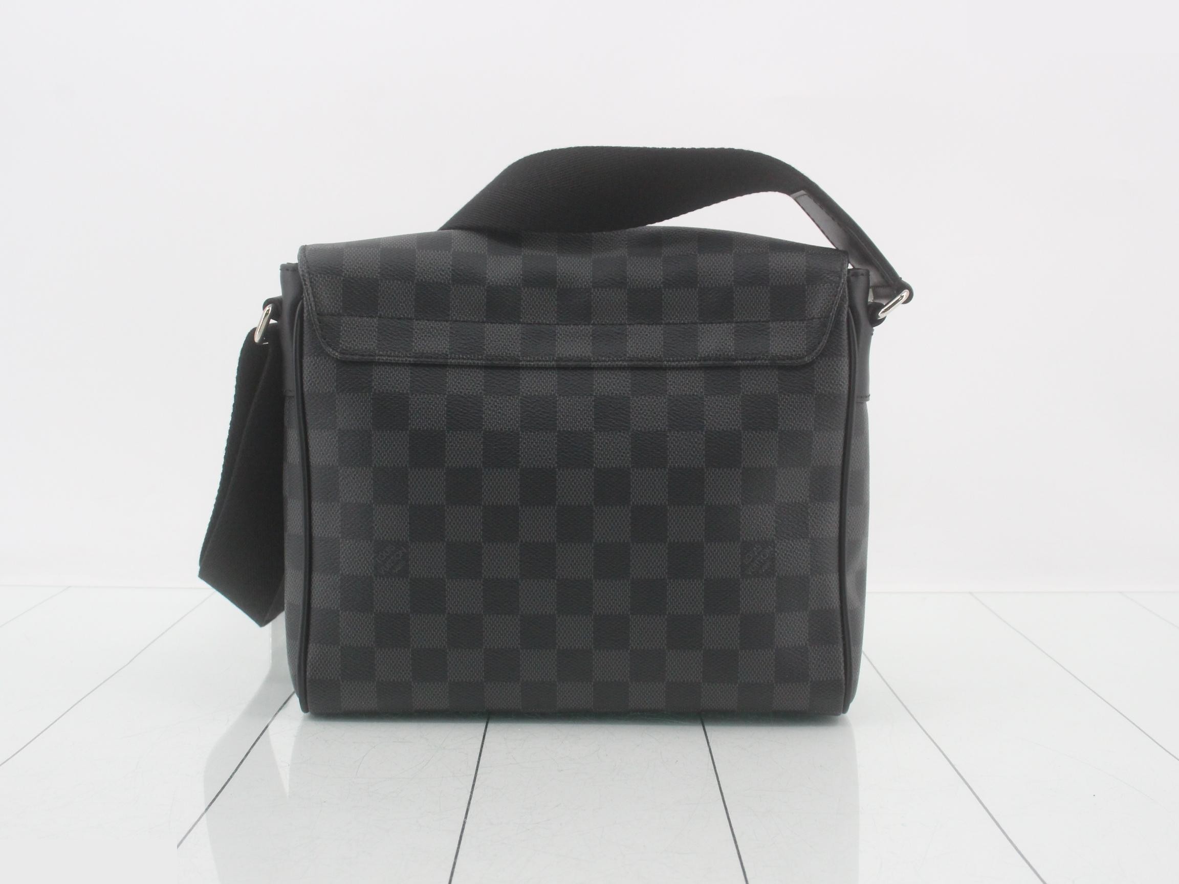 Damier Graphite District PM NM Shoulder — view 2