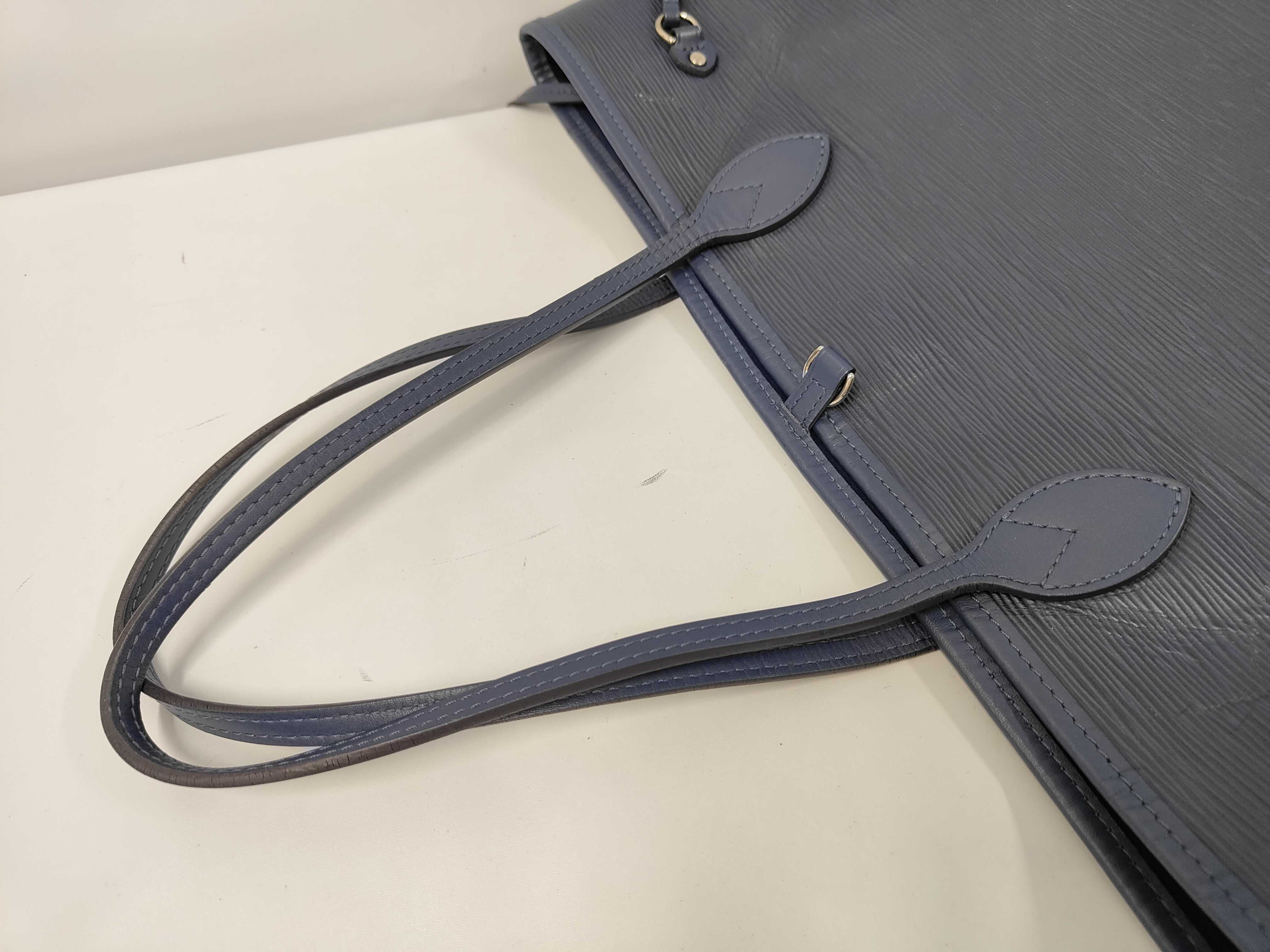 Epi Tote Bag Neverfull MM Indigo Blue M40885 Tote Bag — view 5