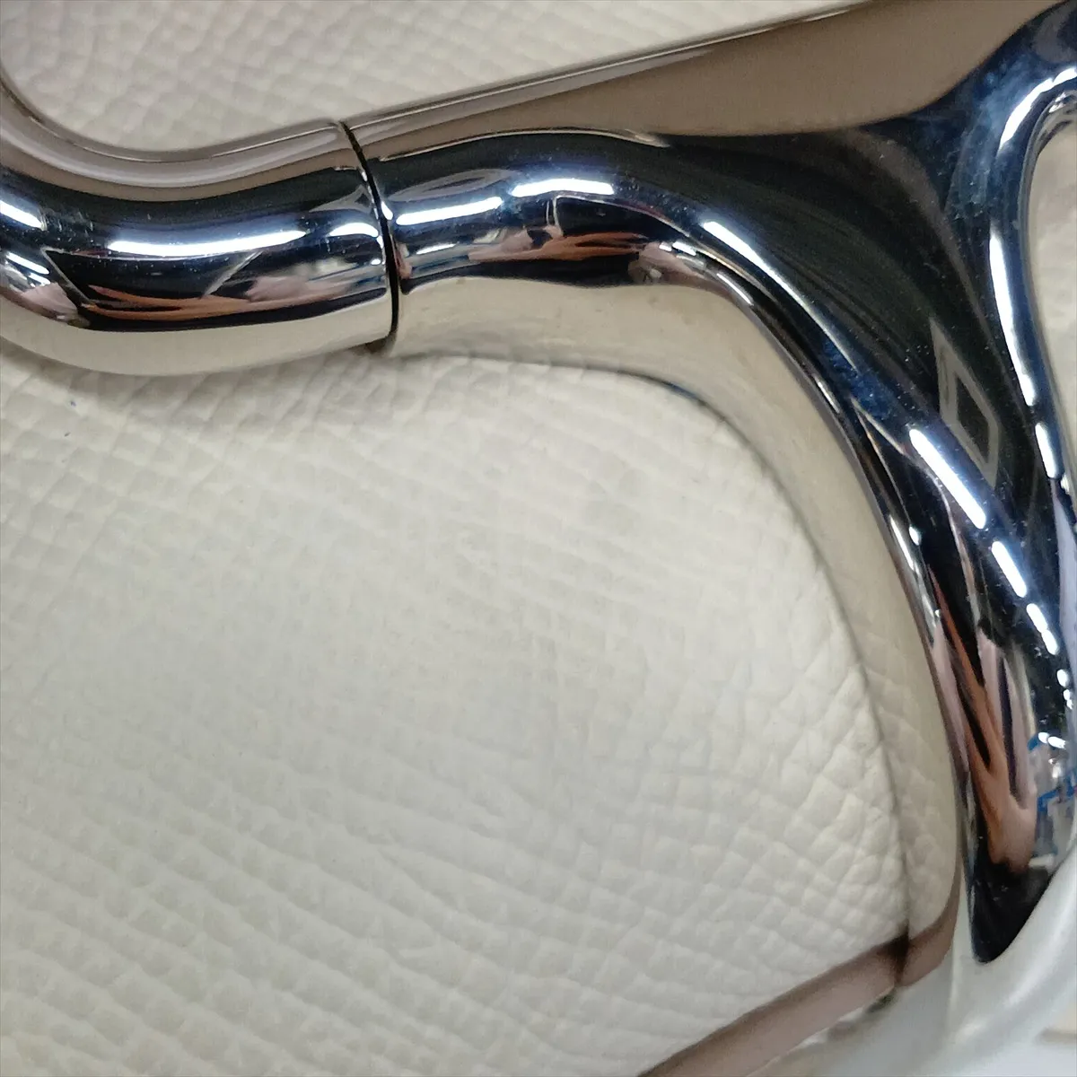 Hermès Della Cavalleria, Veau Epsom leather, Craie, silver hardware, G: 2026 — view 12