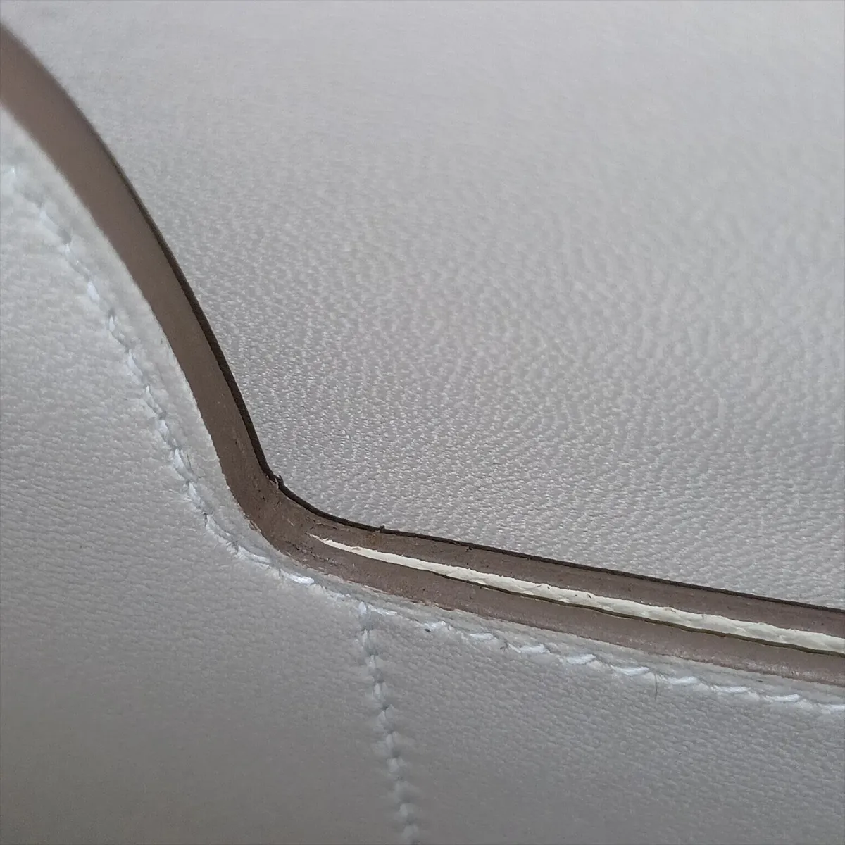 Hermès Della Cavalleria, Veau Epsom leather, Craie, silver hardware, G: 2026 — view 13
