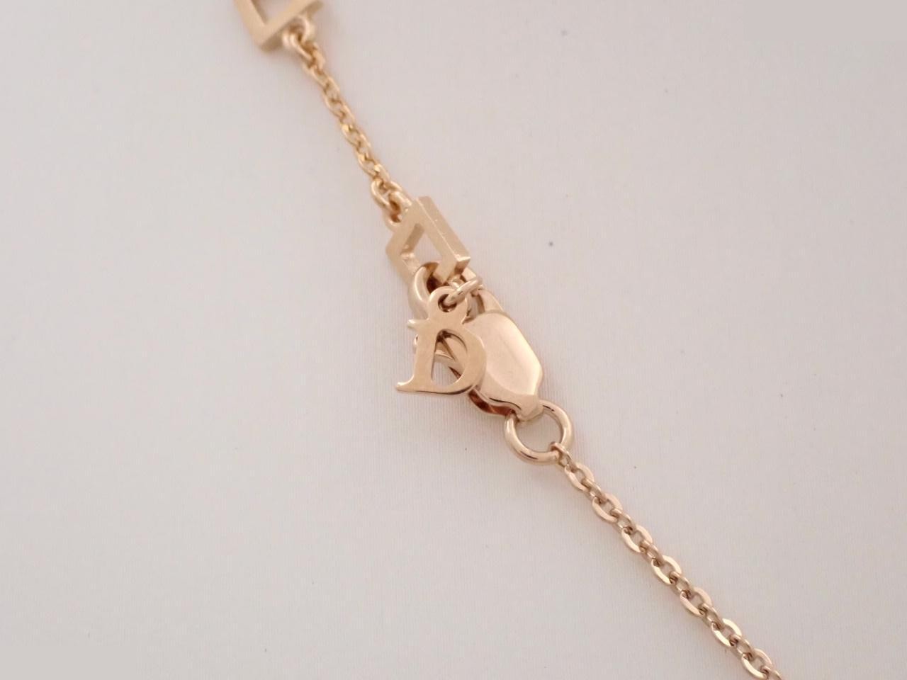 Other lines: Precious metal necklaces and pendants, chain approximately 42cm. — view 2
