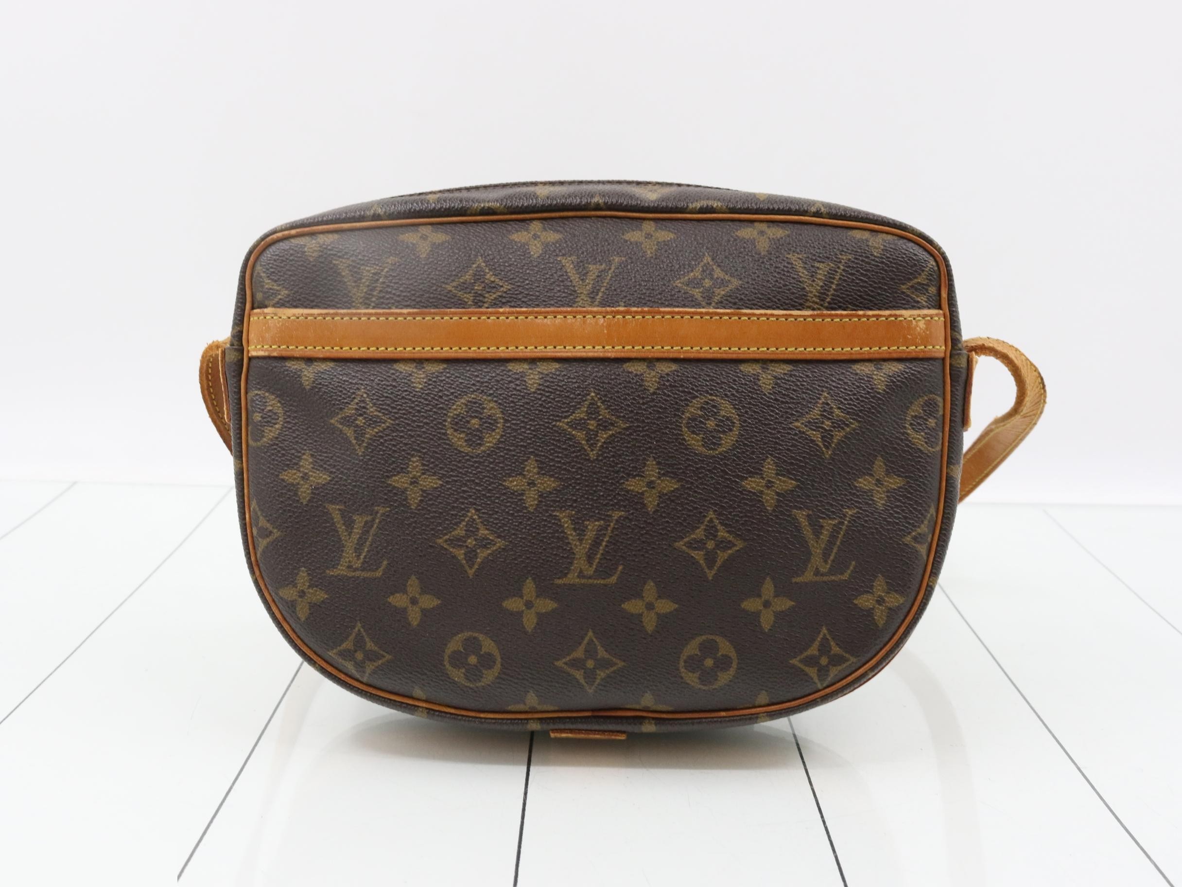 Jeune Fille 25 Monogram M51226 — view 2