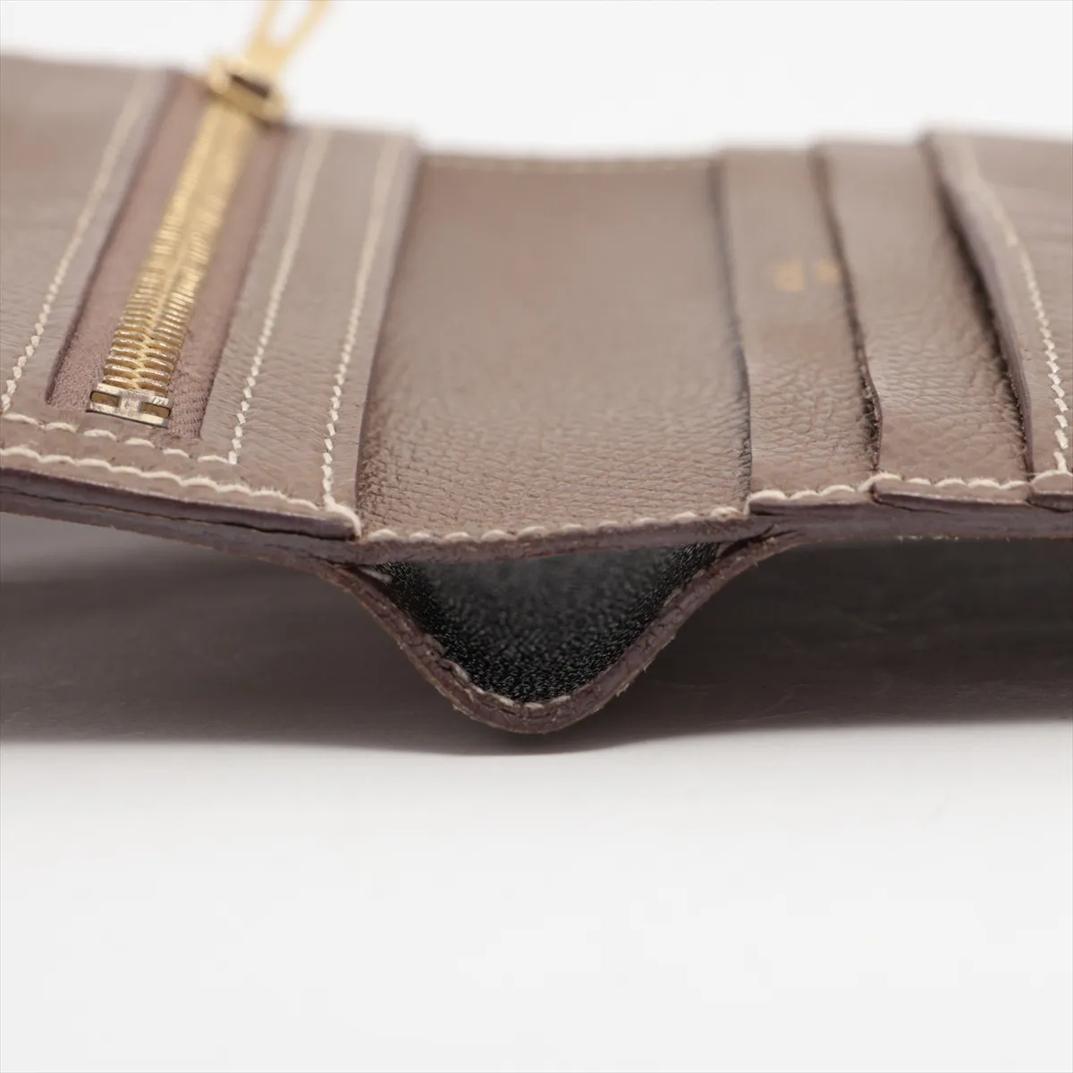 Bearn Compact Vaux Epson Compact Wallet Etoupe Gold Hardware Z:2021 — view 8