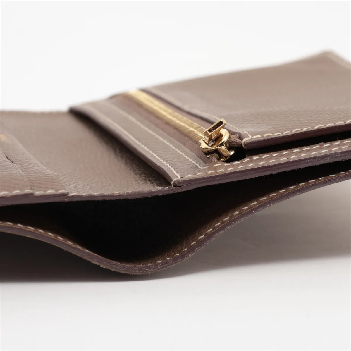 Bearn Compact Vaux Epson Compact Wallet Etoupe Gold Hardware Z:2021 — view 9