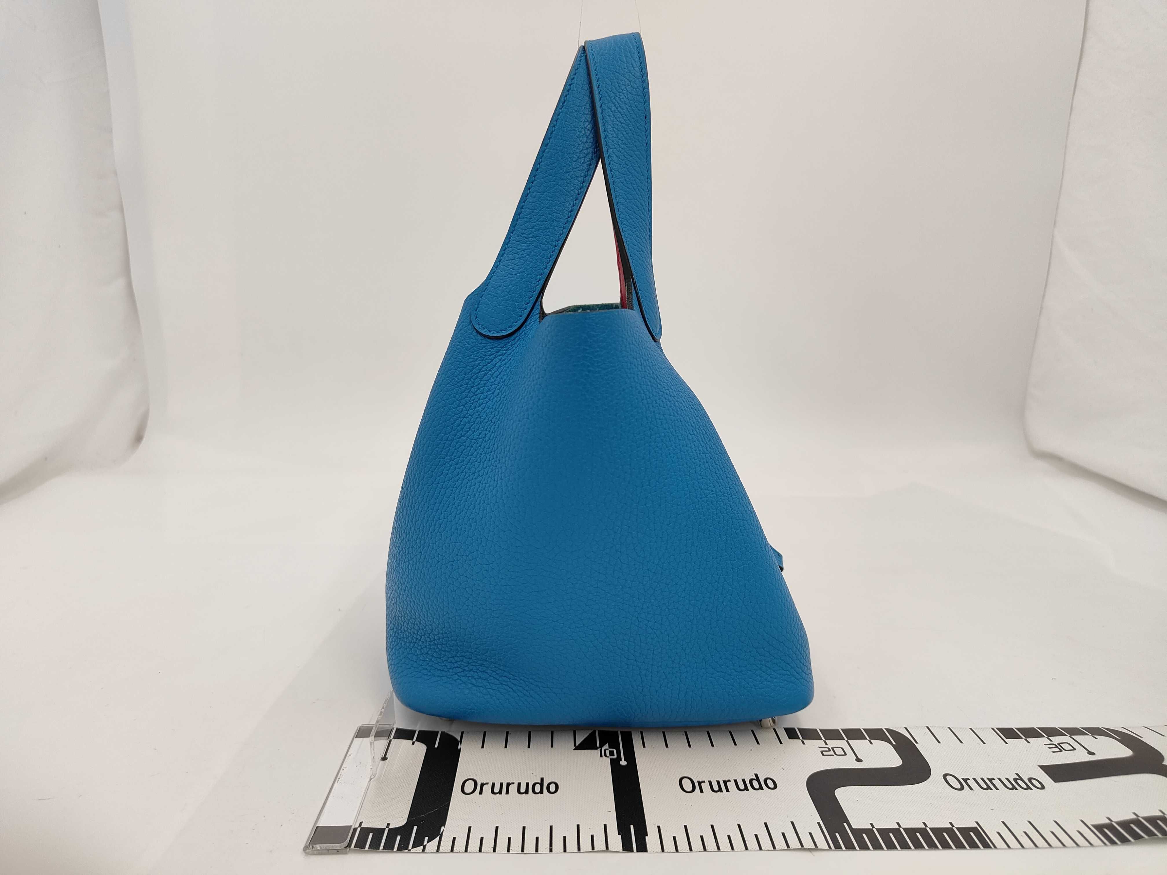 Picotin Lock 18PM Eclat Taurillon Clemence Swift Blue Frida Rose Mexico Y Stamp Handbag — view 2