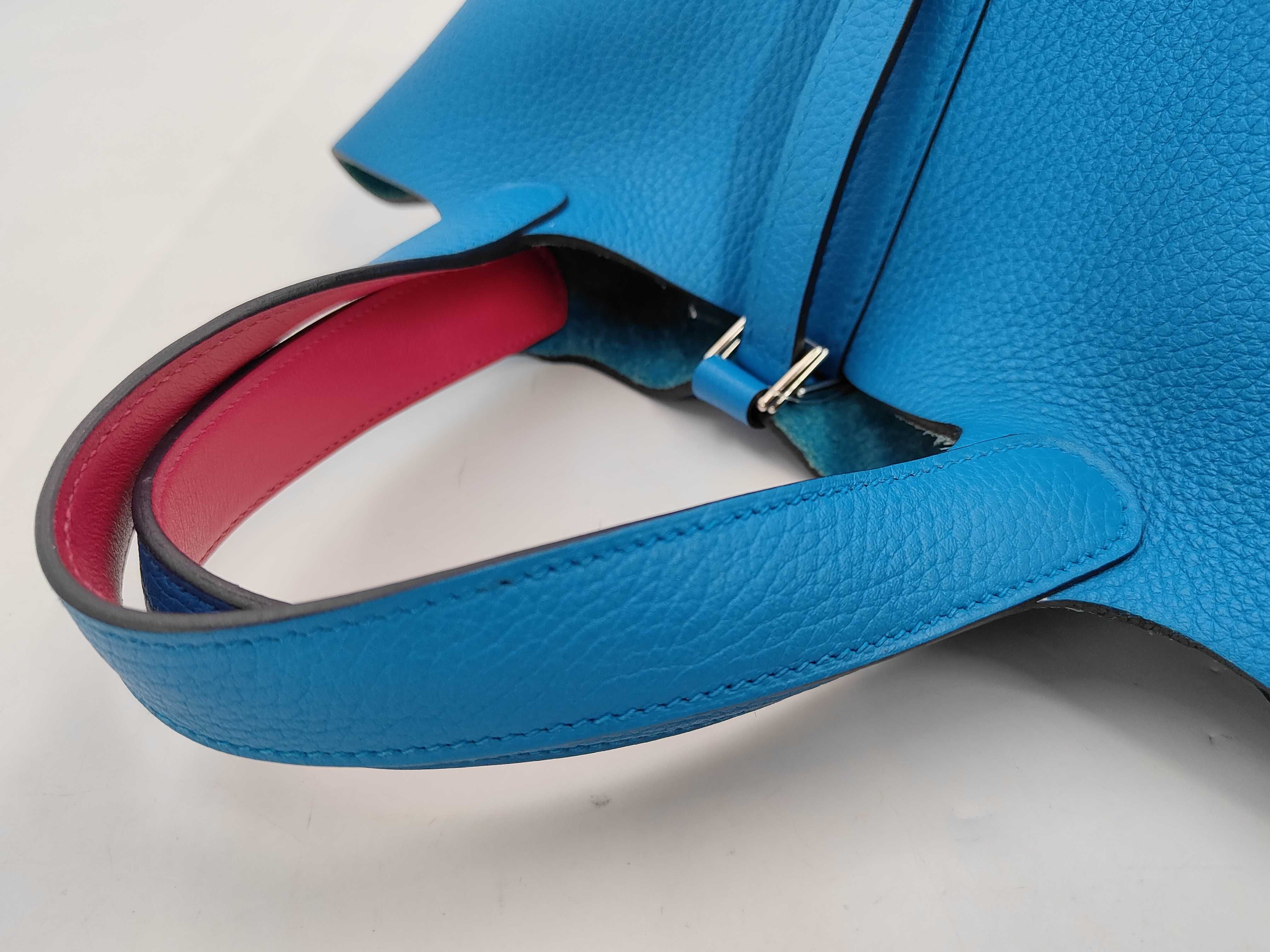 Picotin Lock 18PM Eclat Taurillon Clemence Swift Blue Frida Rose Mexico Y Stamp Handbag — view 3