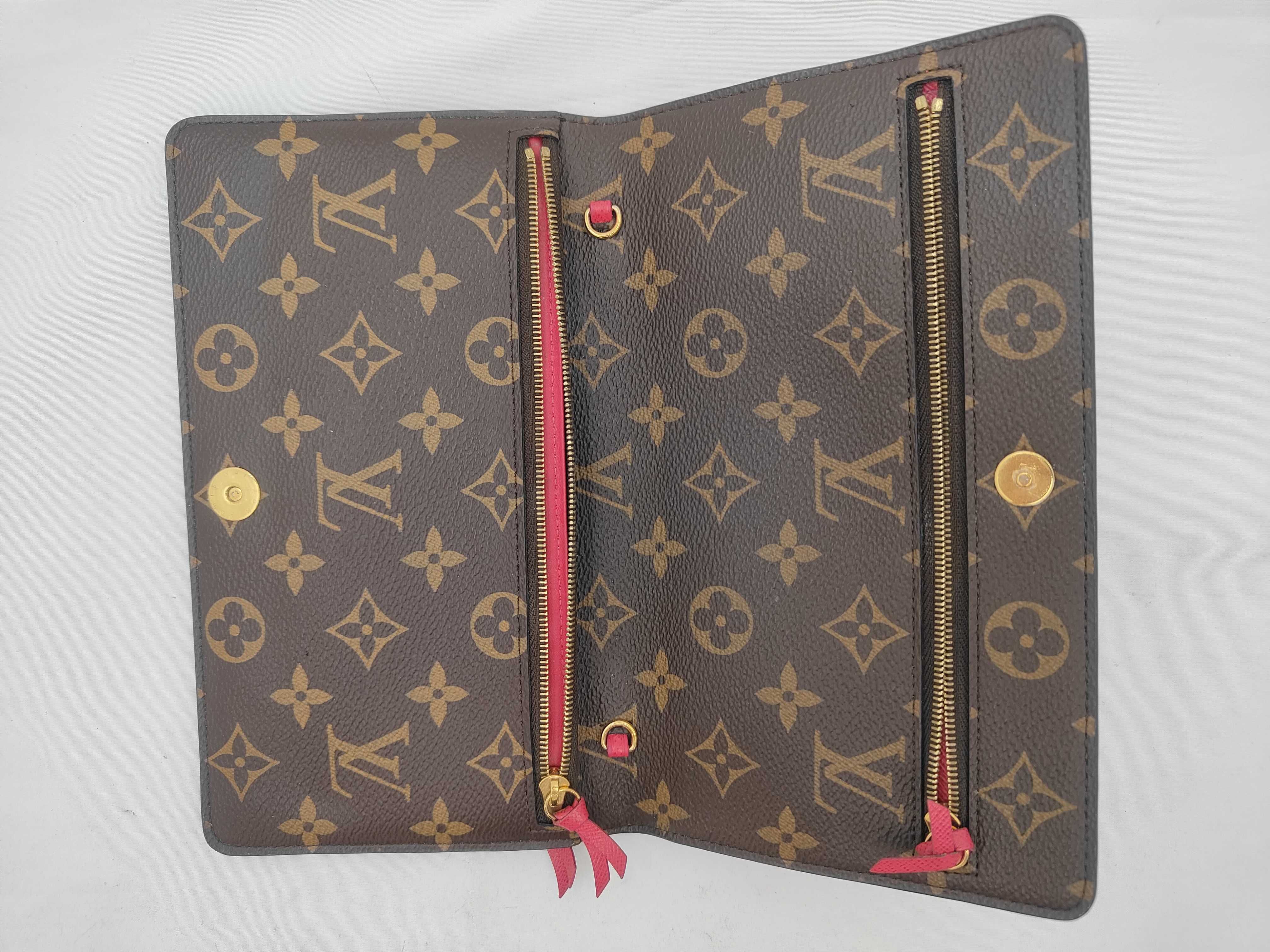 LV Pochette Weekend Shoulder Bag — view 4