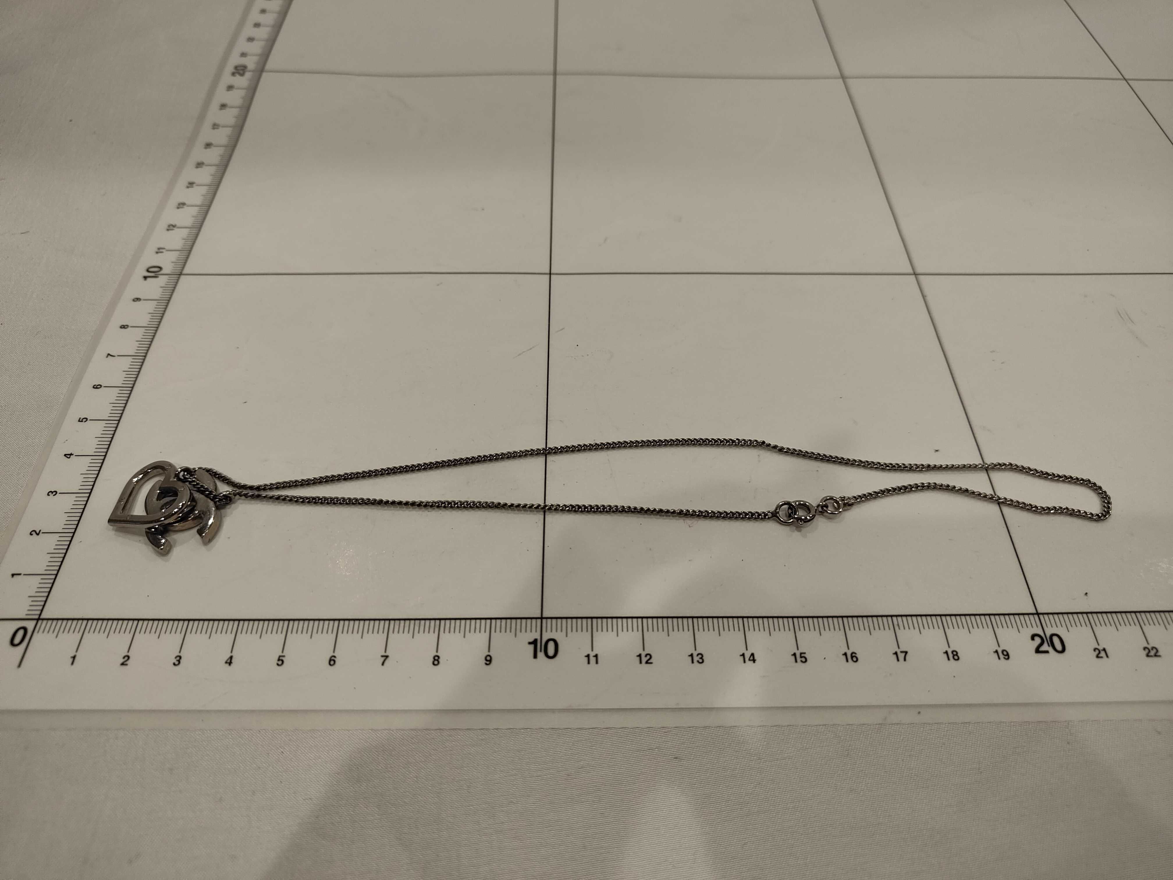 04 P Coco Mark Heart Silver Necklace — view 4