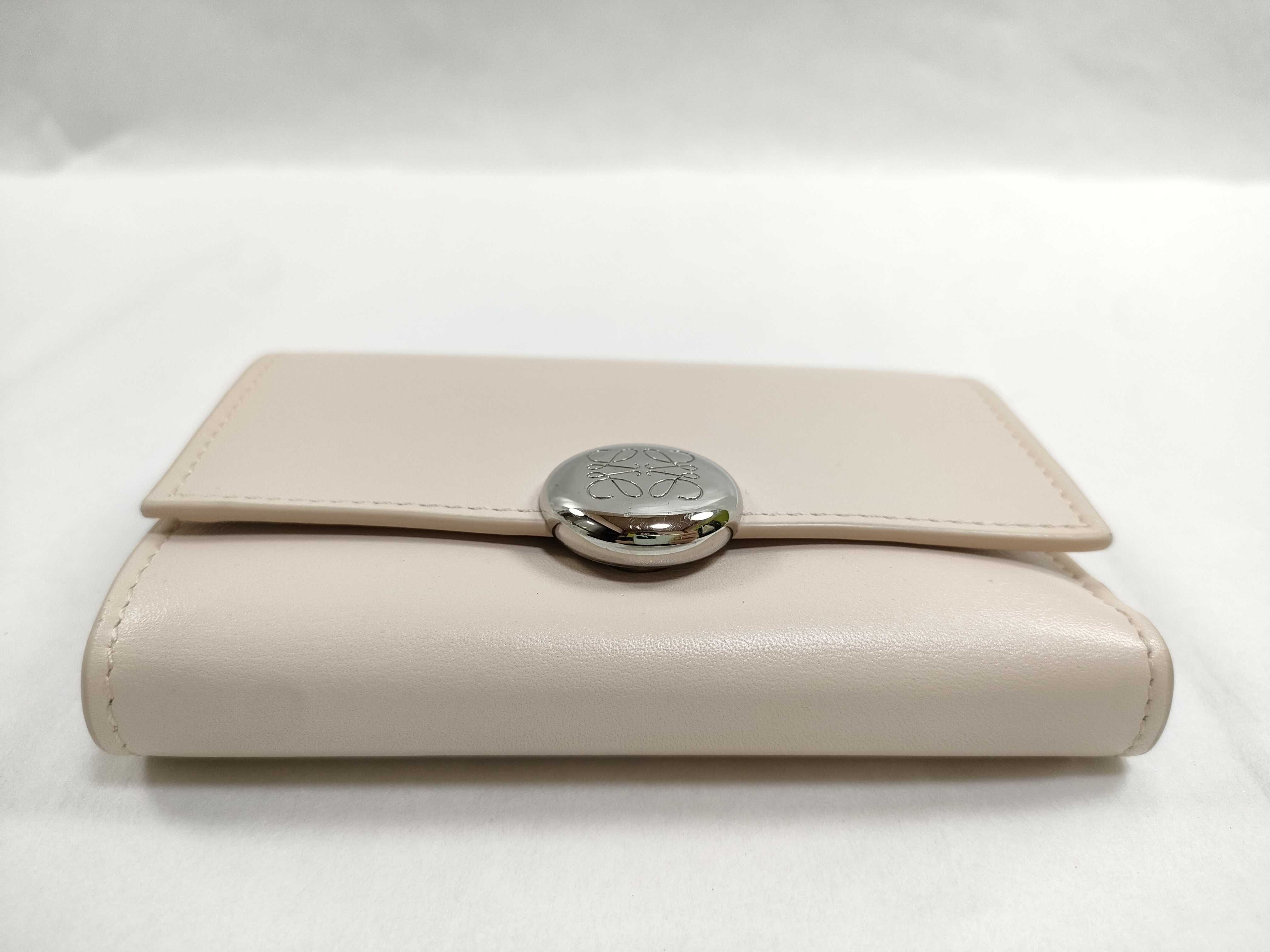 Pebble Vertical Wallet Small Leather Compact Wallet Pink — view 5